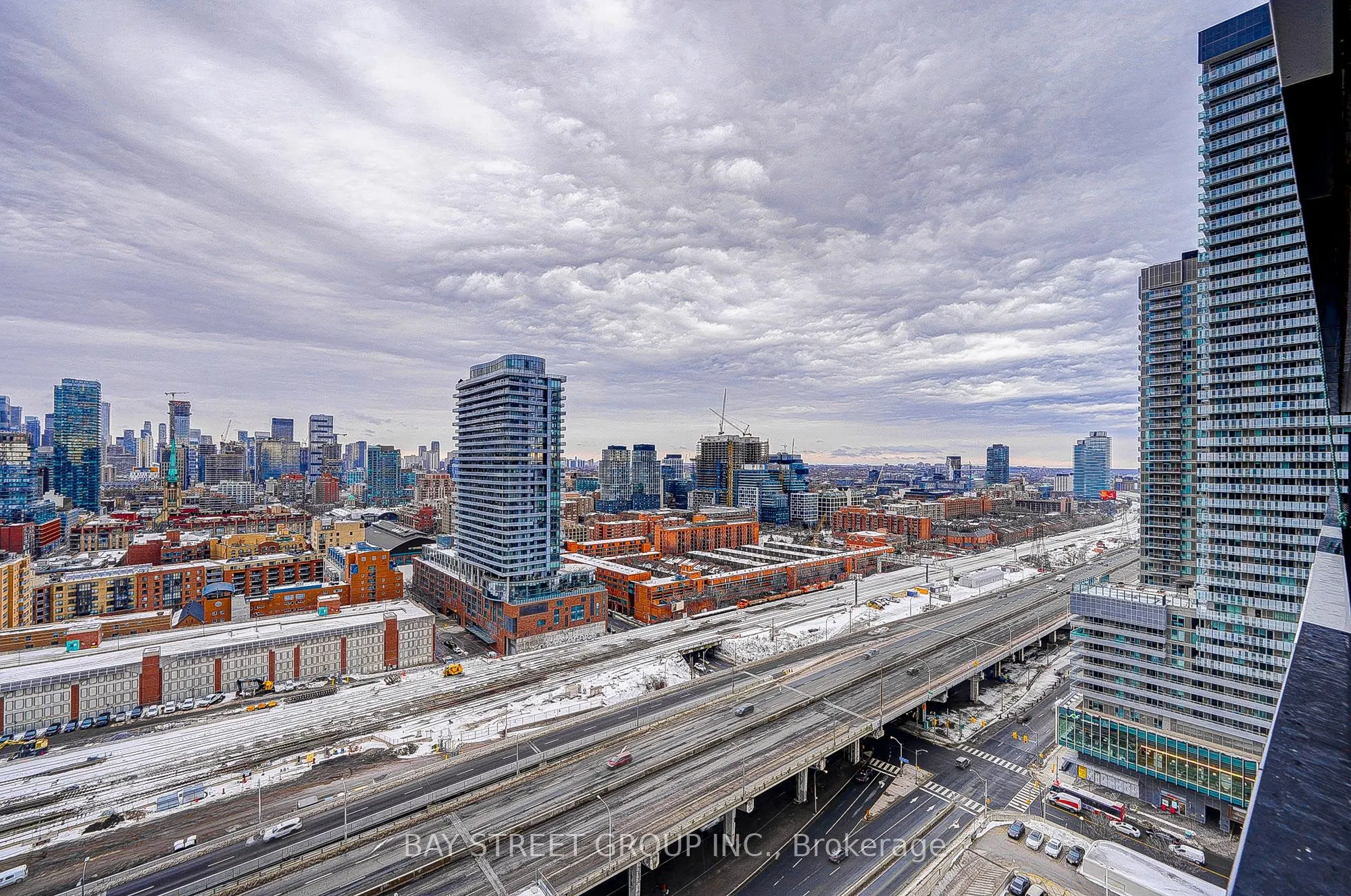 138 Downes Street, #2501