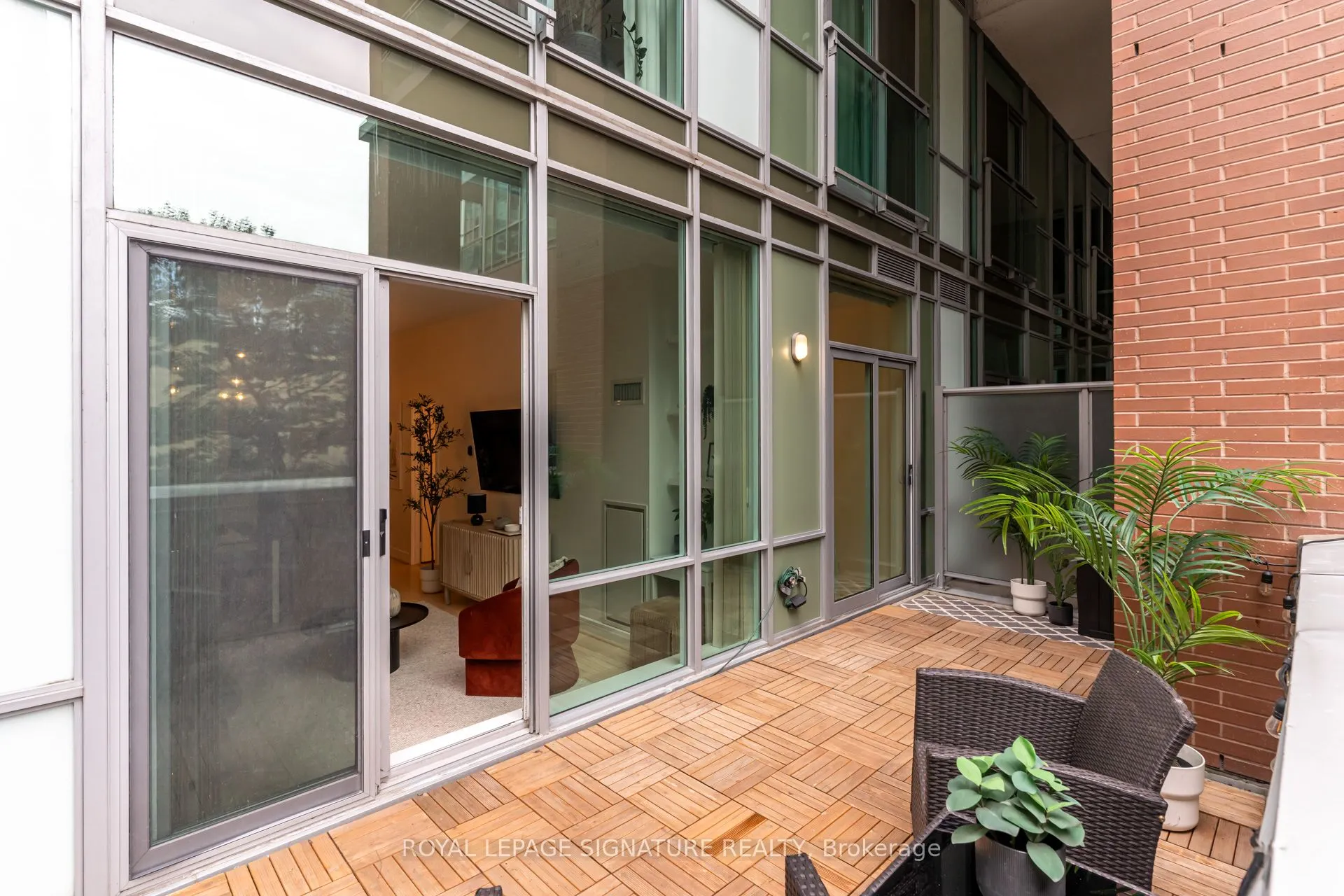 112 George Street, #S203