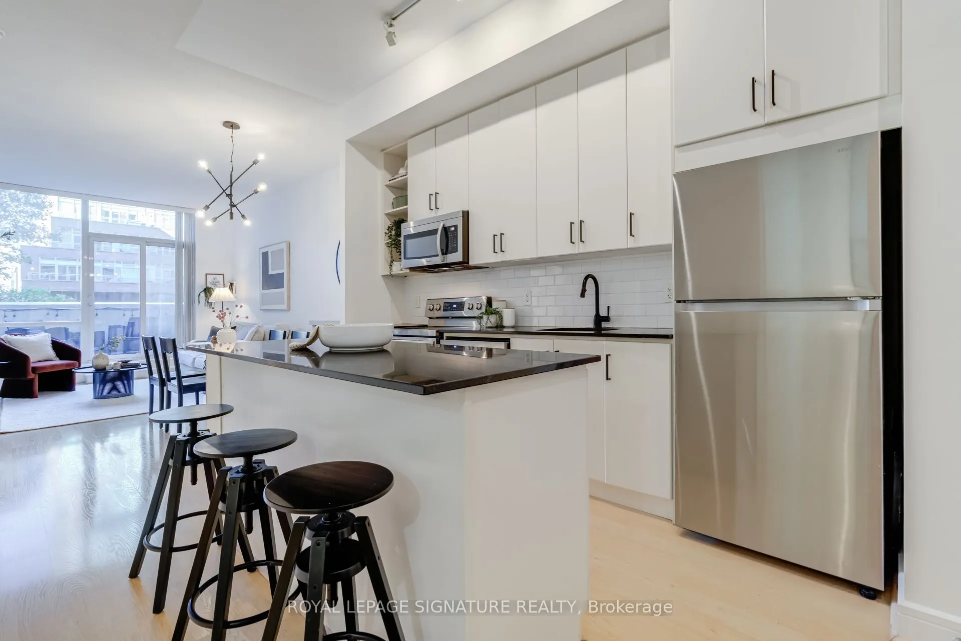 112 George Street, #S203