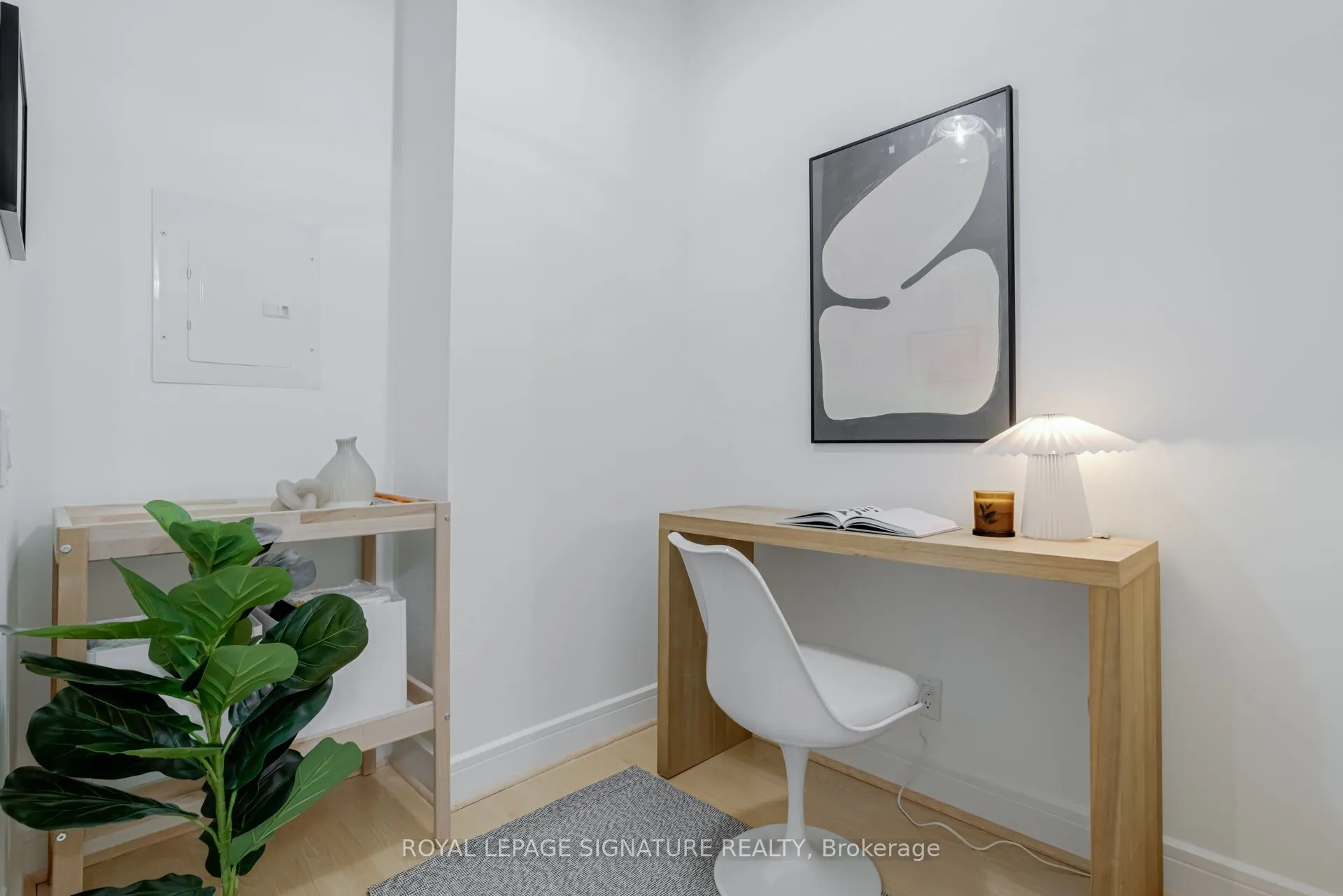 112 George Street, #S203