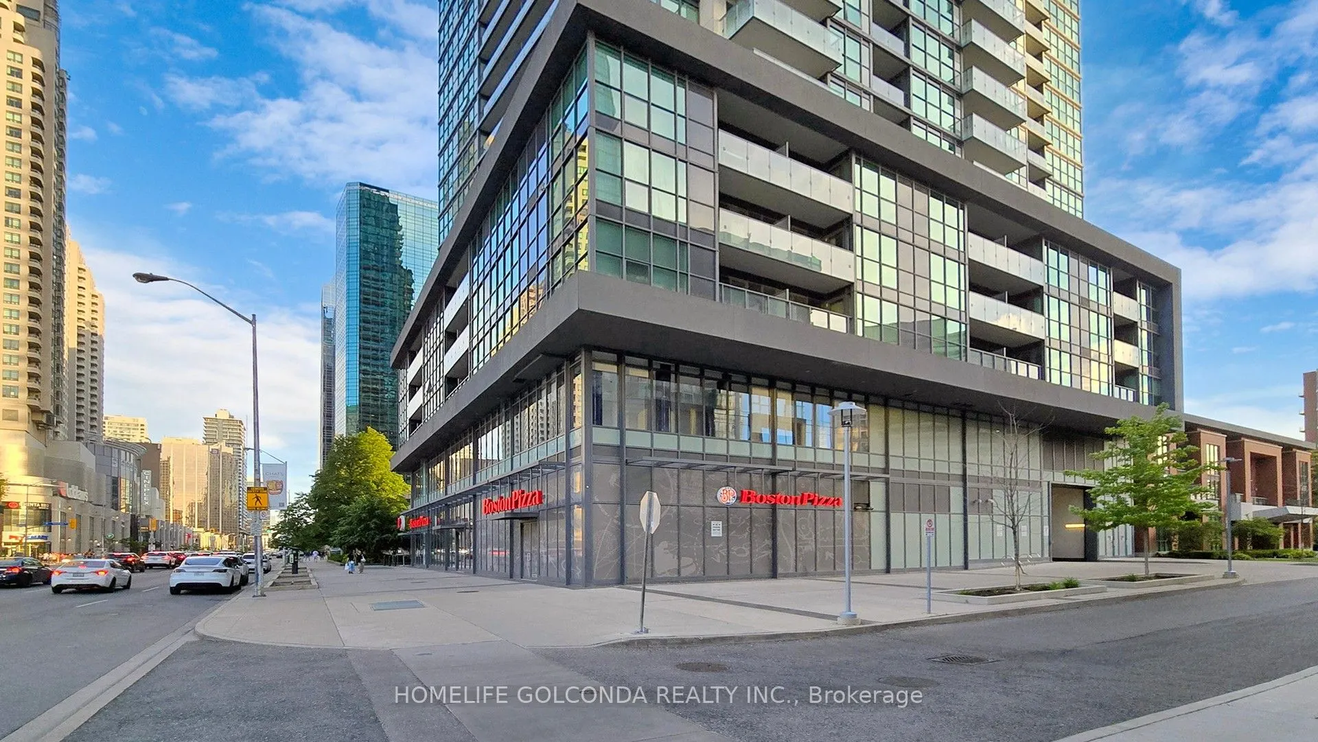 5168 Yonge Street, #LPH107