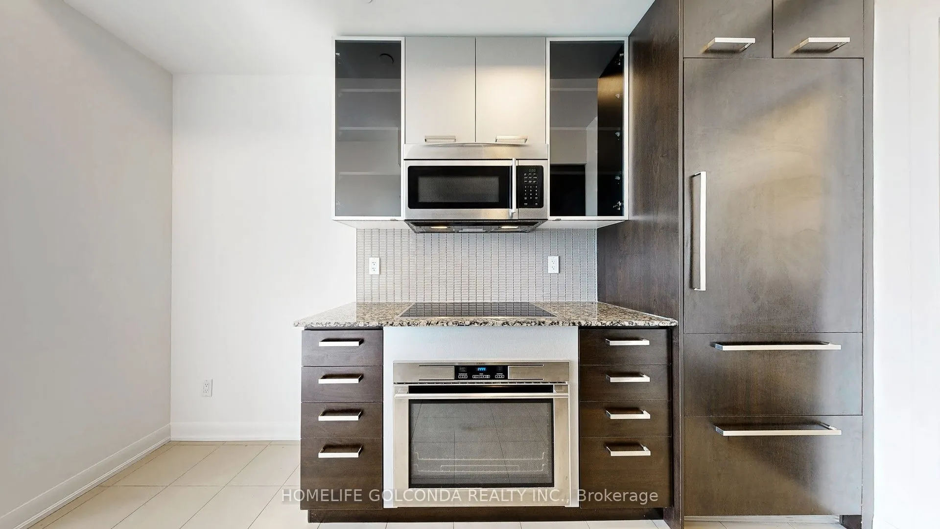 5168 Yonge Street, #LPH107