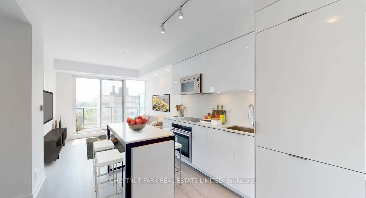 609 Avenue Road, #408
