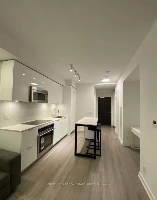 609 Avenue Road, #408