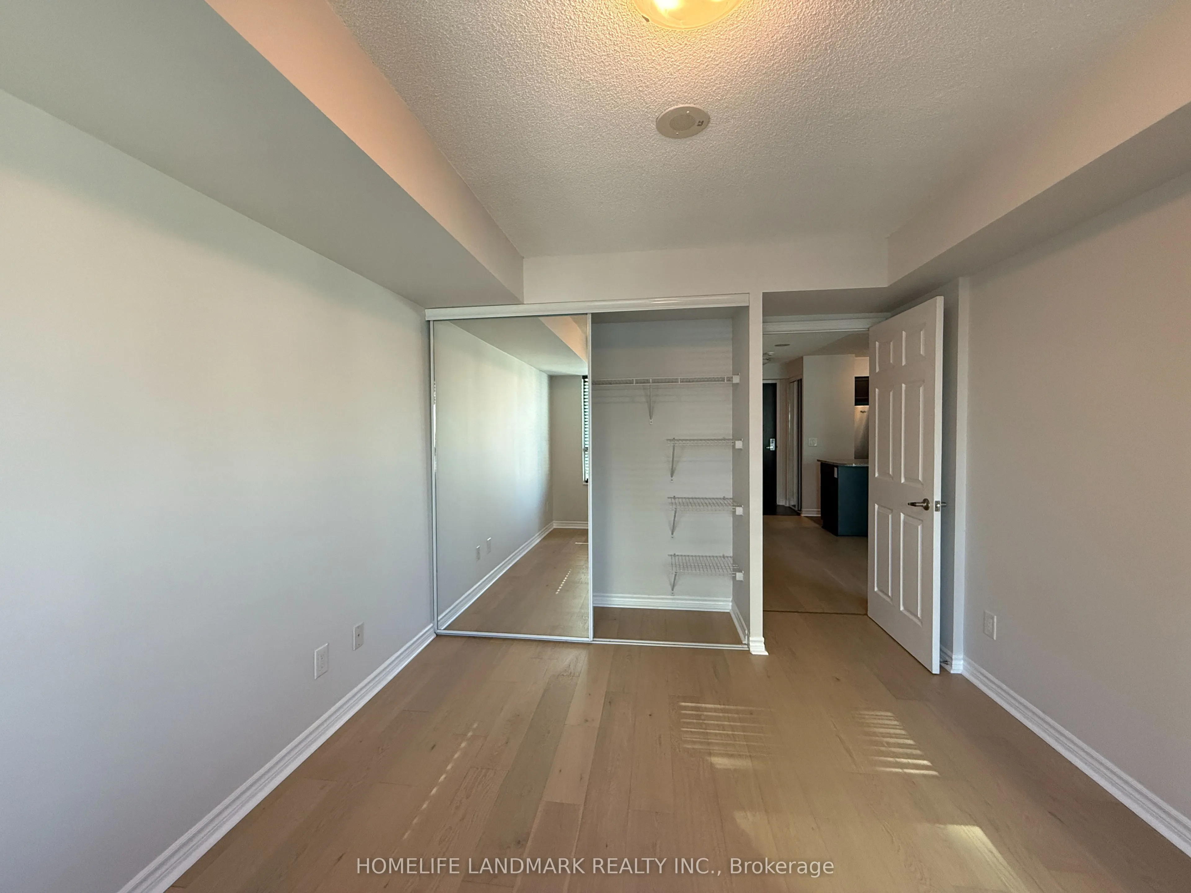 19 Grand Trunk Crescent, #2605