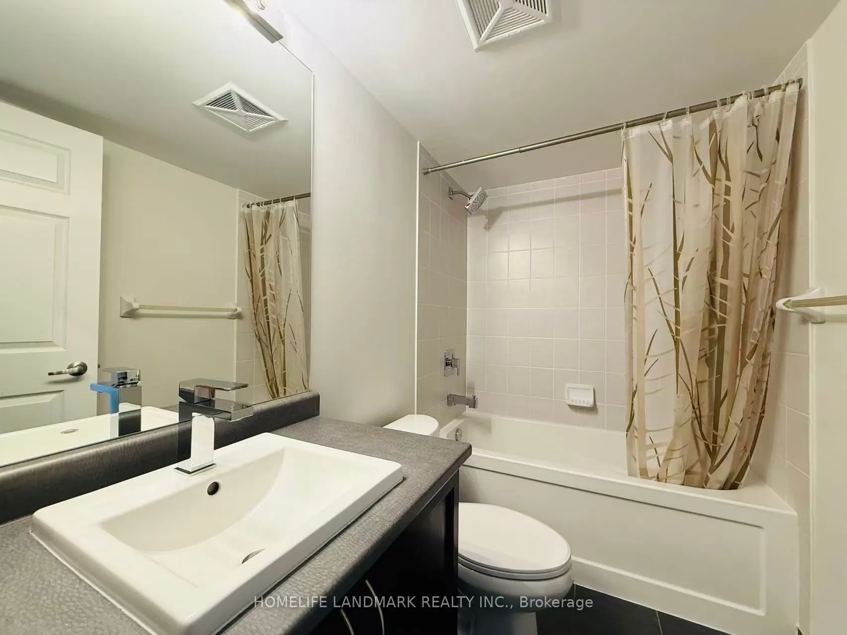 19 Grand Trunk Crescent, #2605