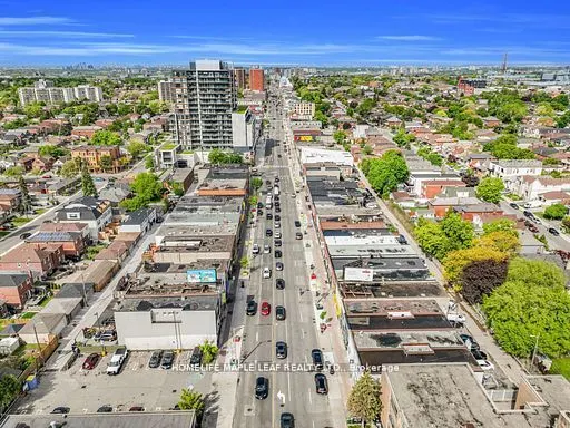 1471 Eglinton Avenue W