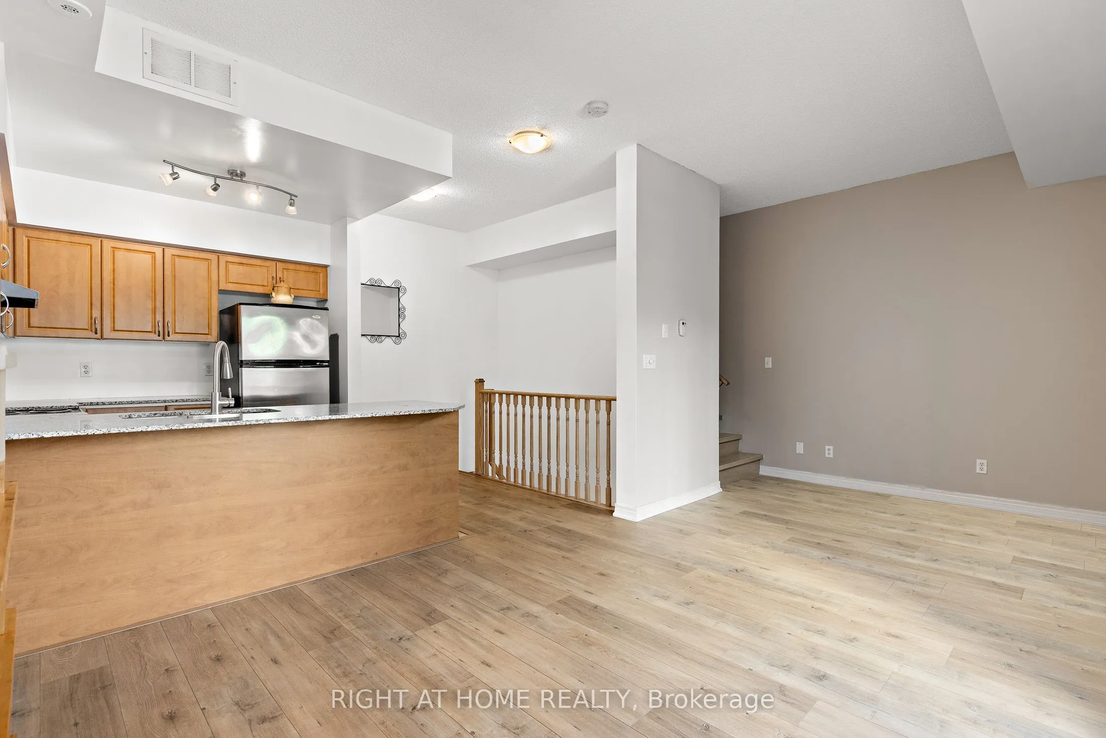 205 Wellesley Street E, #205