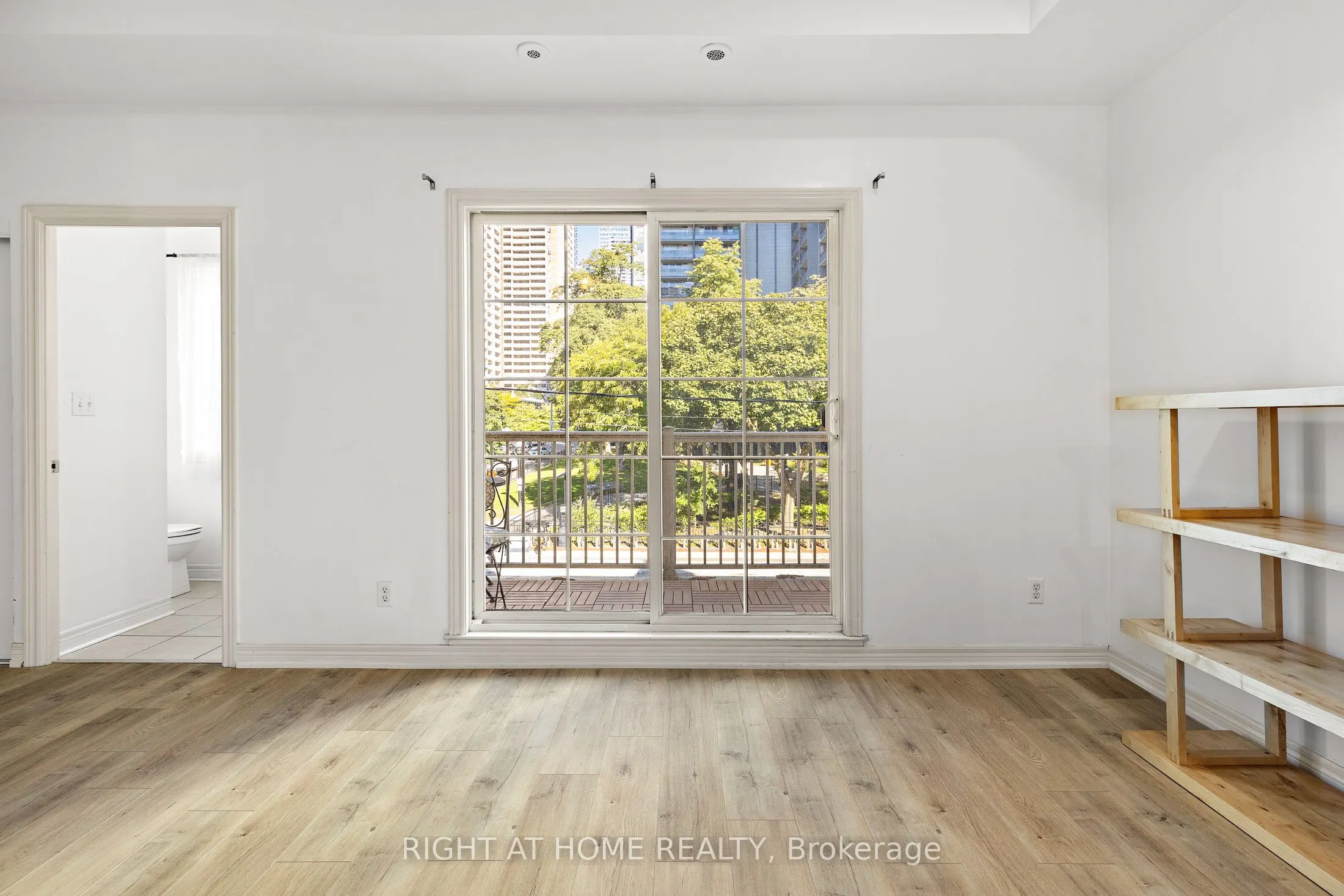 205 Wellesley Street E, #205
