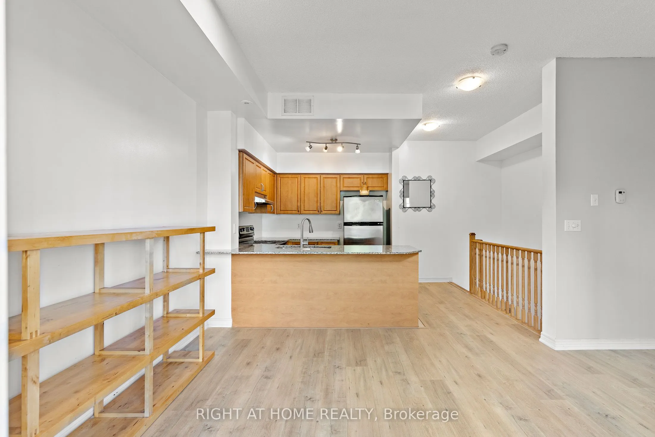 205 Wellesley Street E, #205