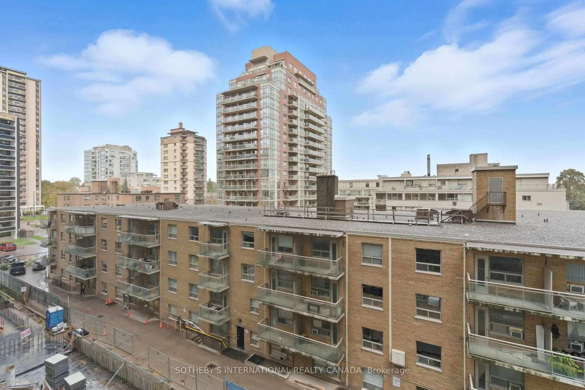 110 Broadway Avenue, #418S