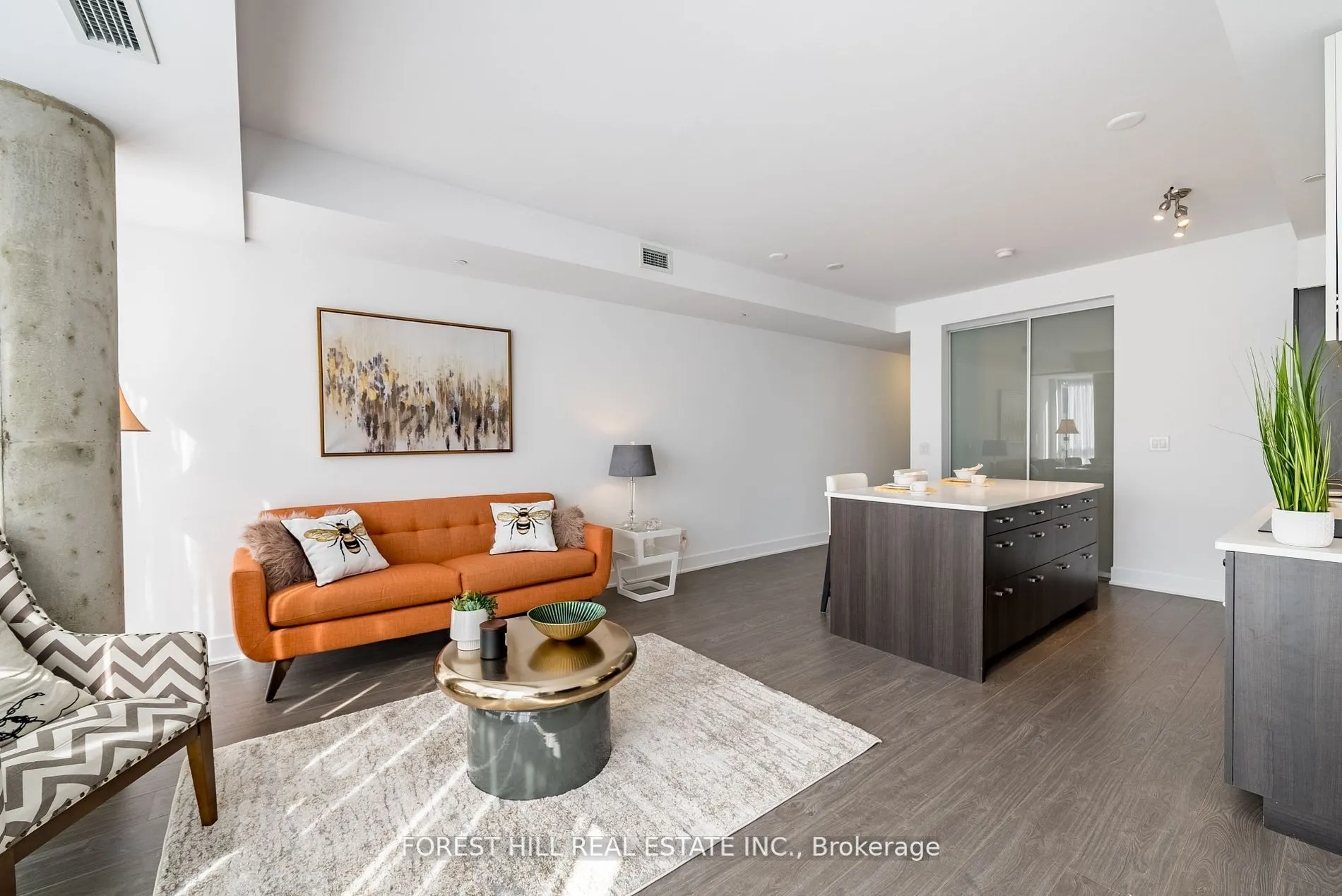 508 Wellington Street, #802