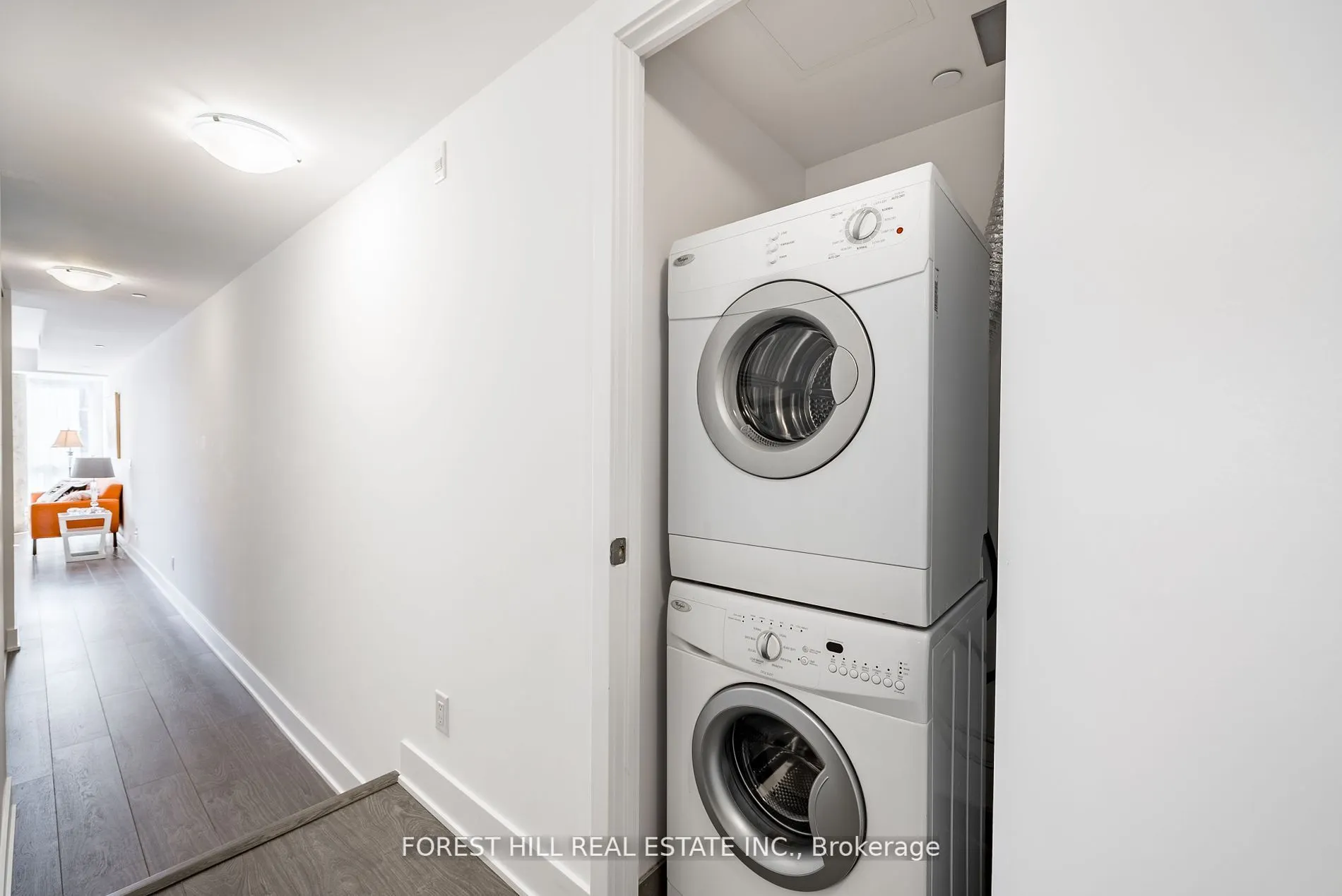 508 Wellington Street, #802