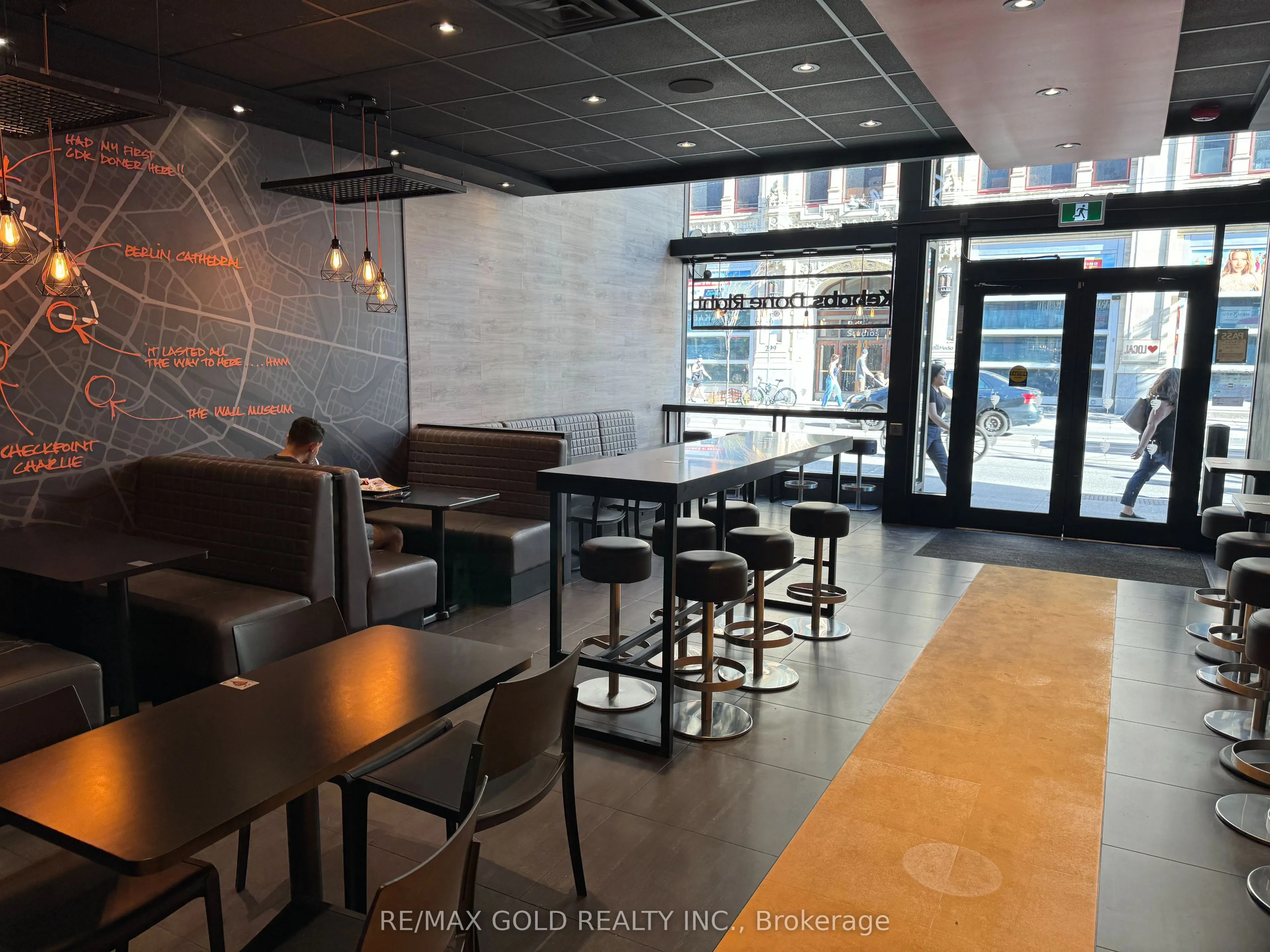 246 Queen Street W