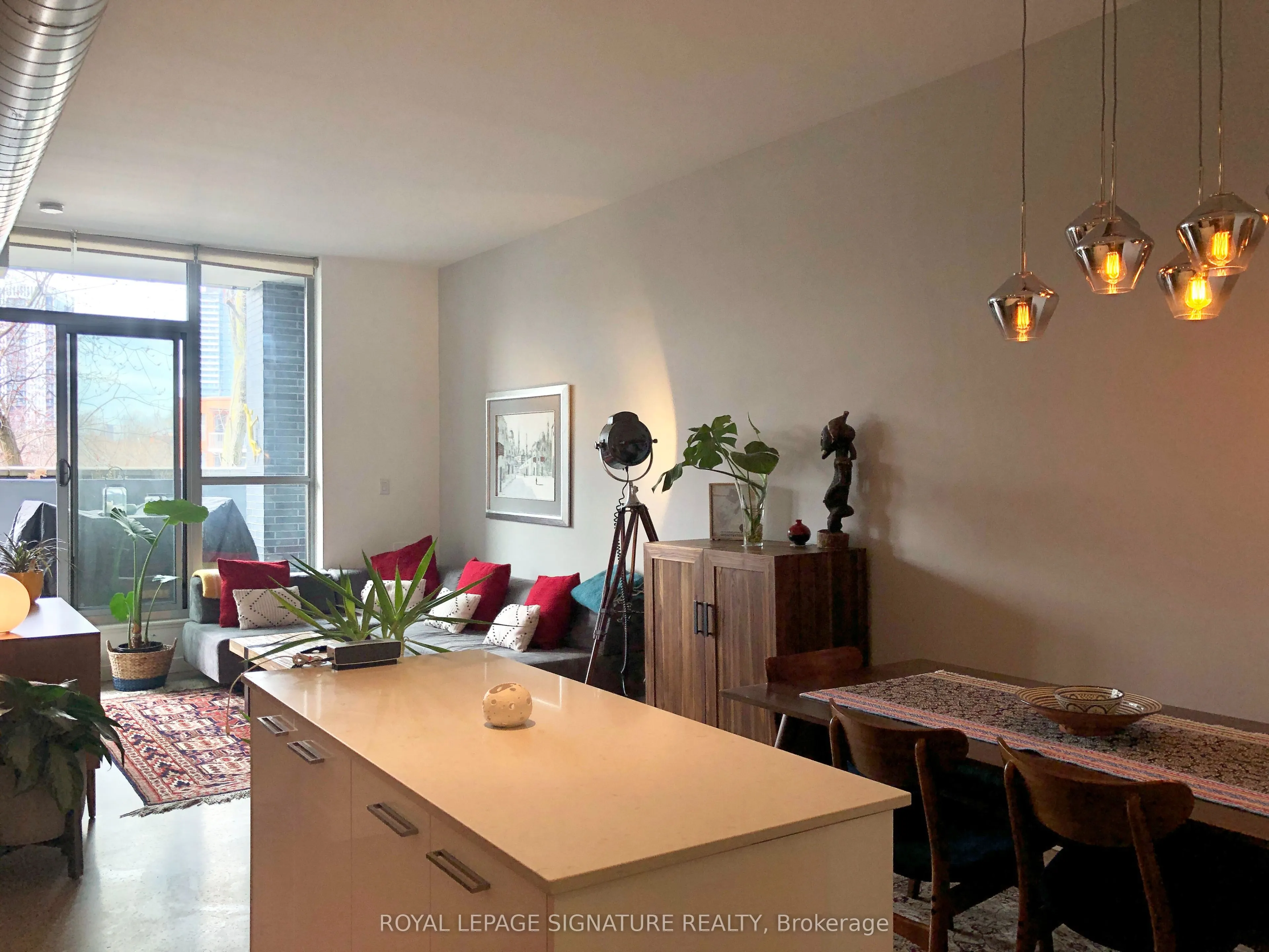 510 King Street E, #412