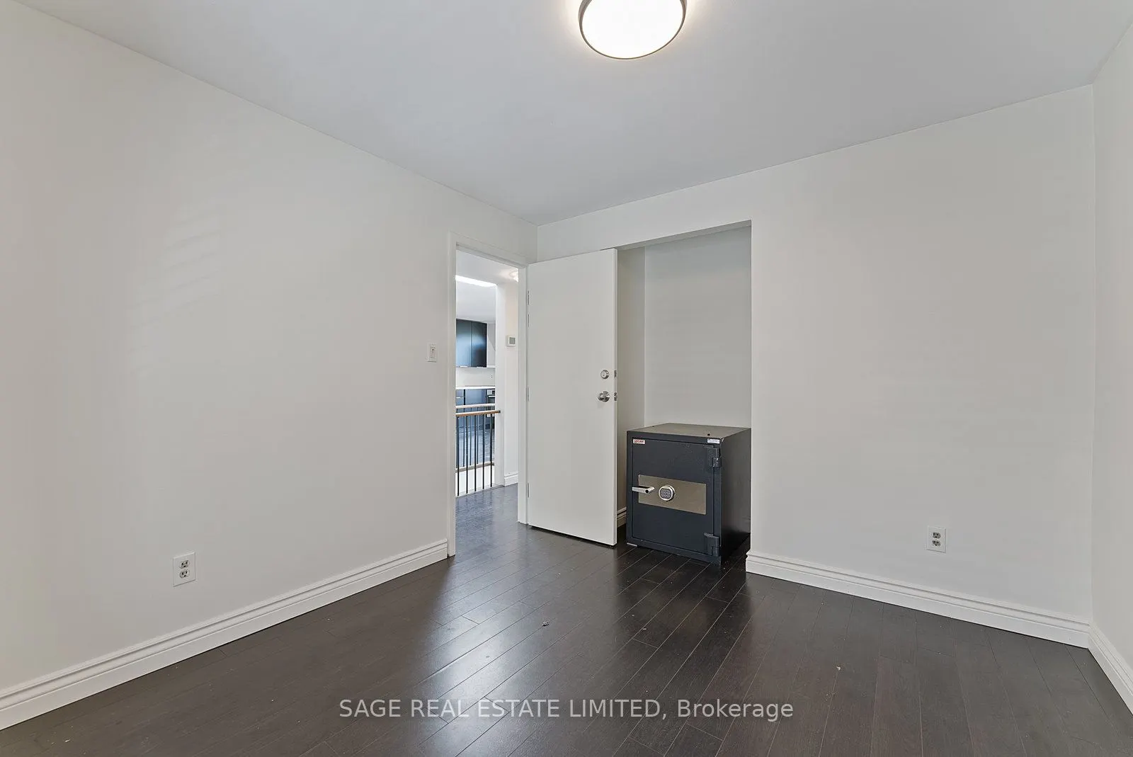 184 Davenport Road, #3rd Fl