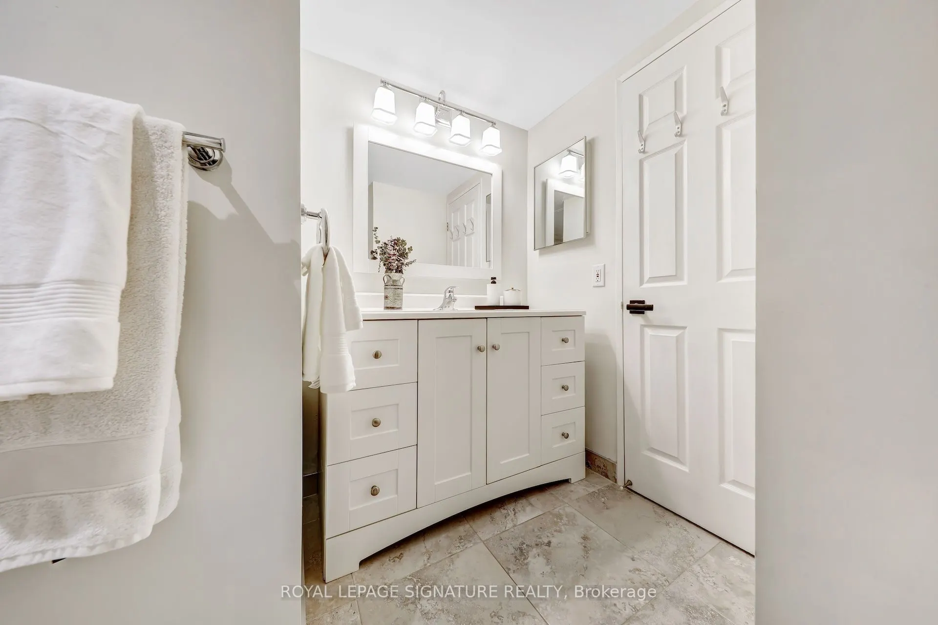 88 Charles Street E, #310