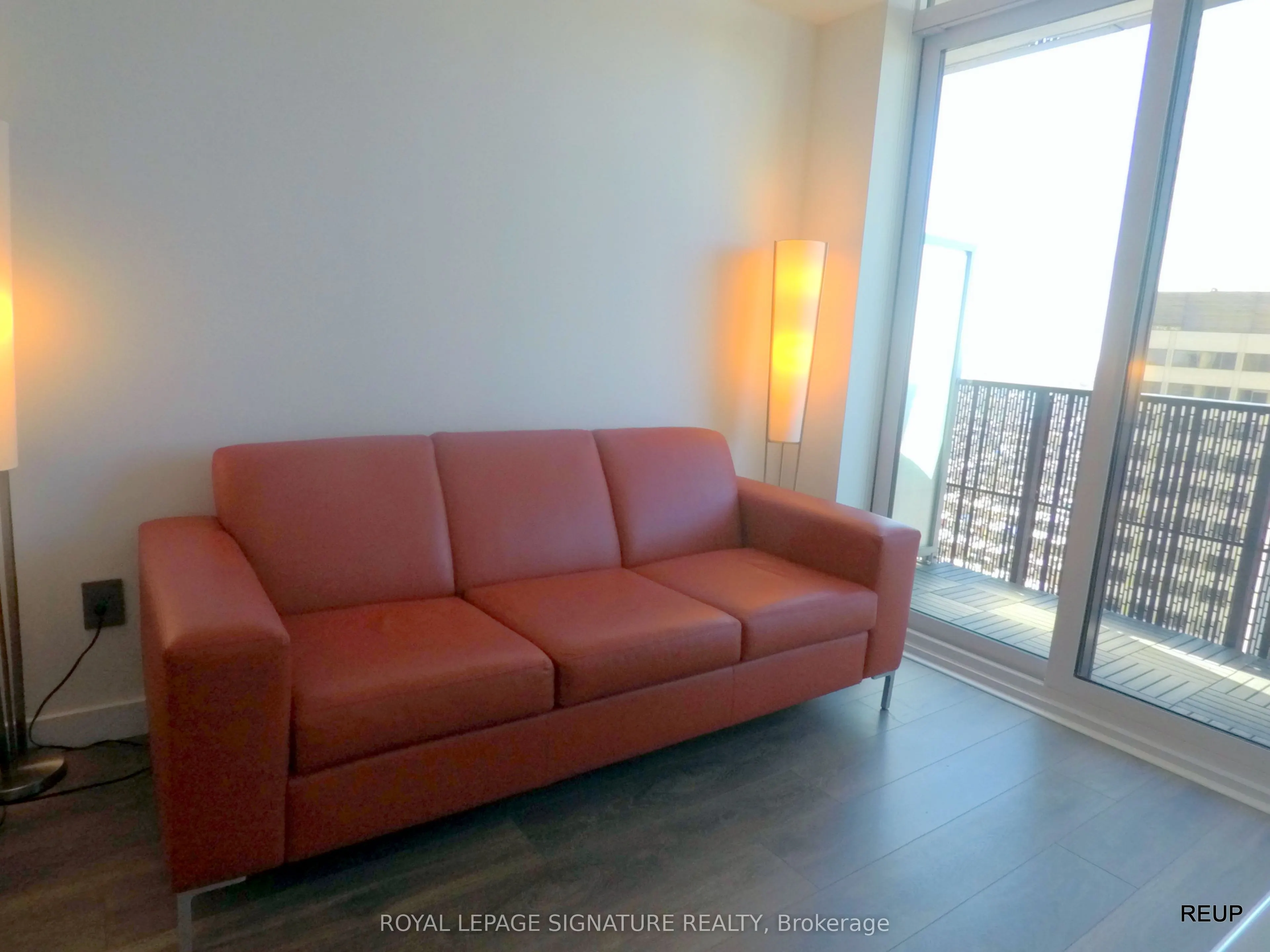 8 Eglinton Avenue E, #2402