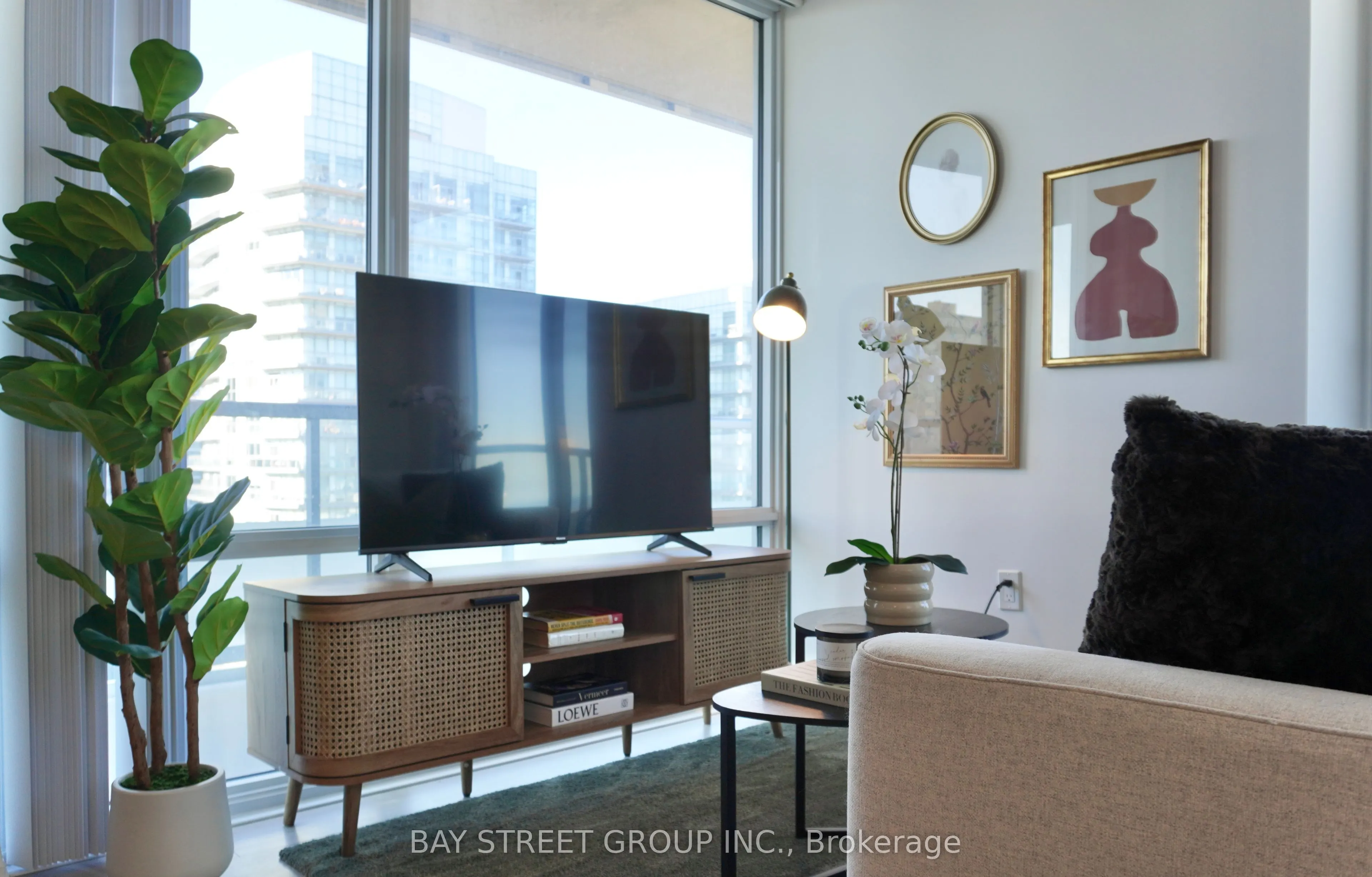 50 Dunfield Avenue, #3219