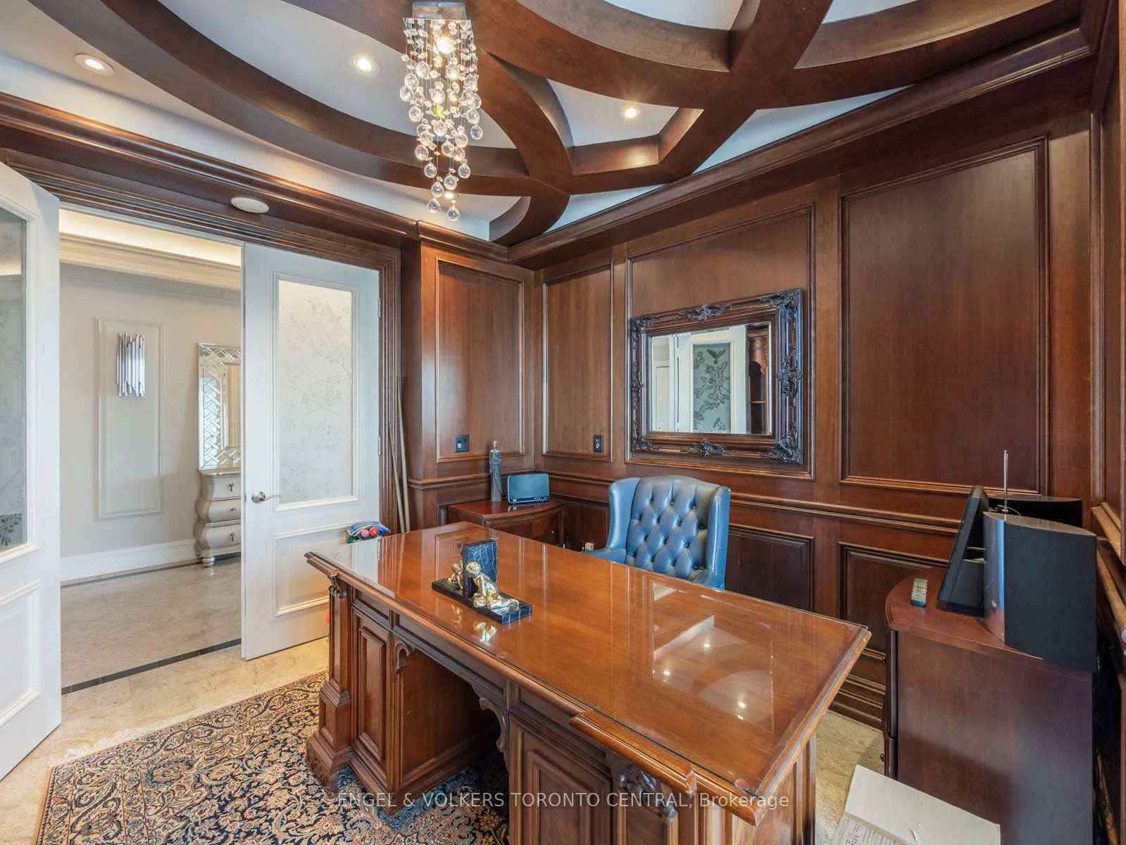 208 Queens Quay W, #Lph4