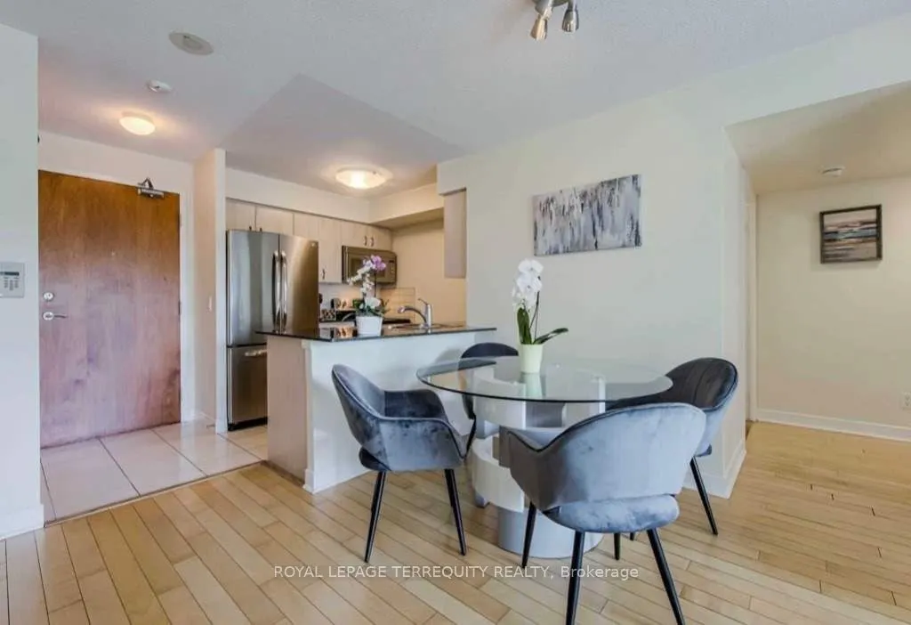 31 Bales Avenue, #311