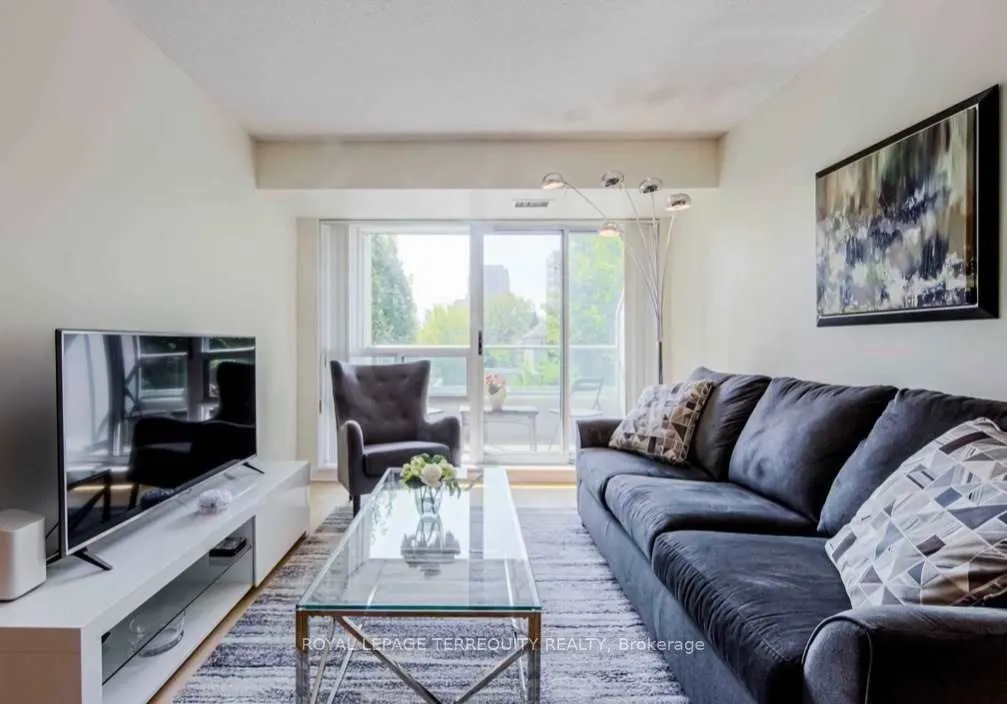 31 Bales Avenue, #311