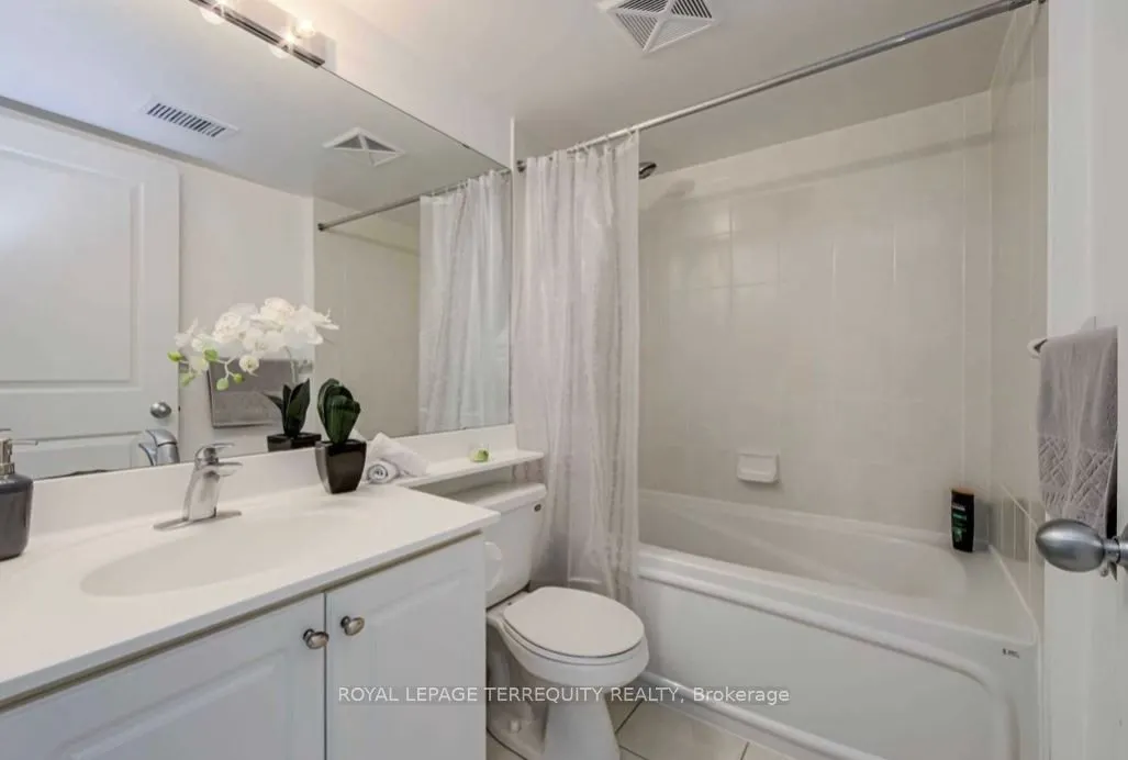31 Bales Avenue, #311