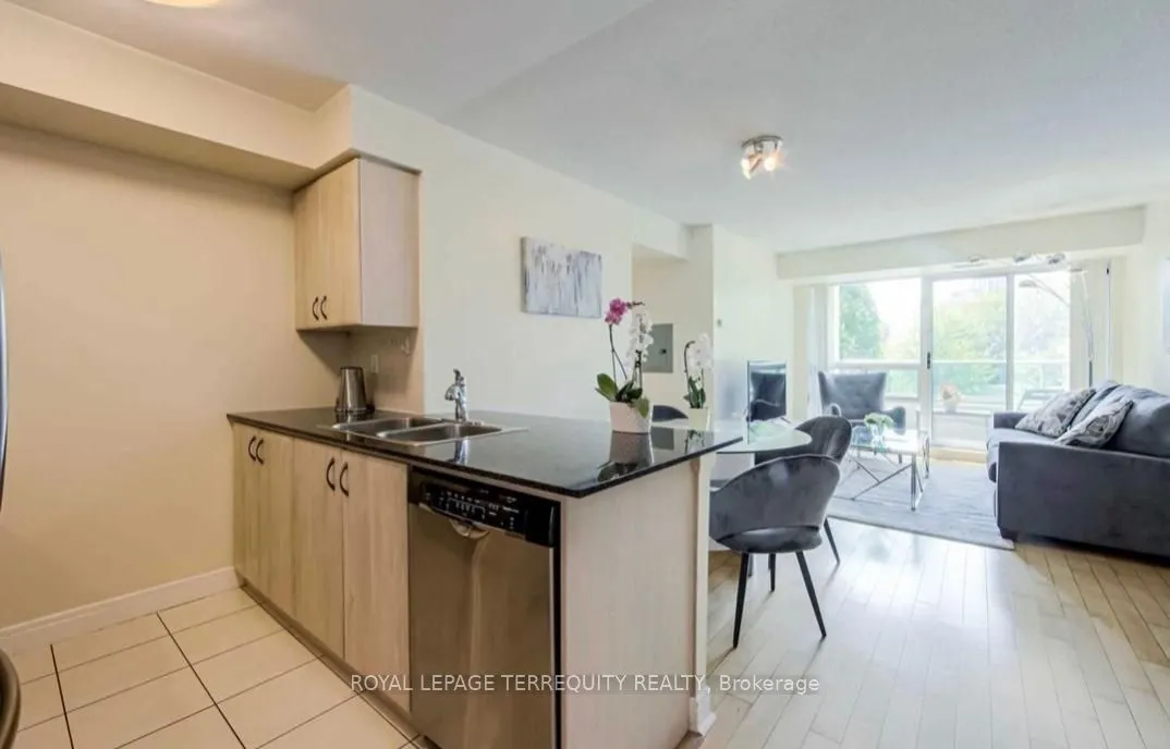 31 Bales Avenue, #311