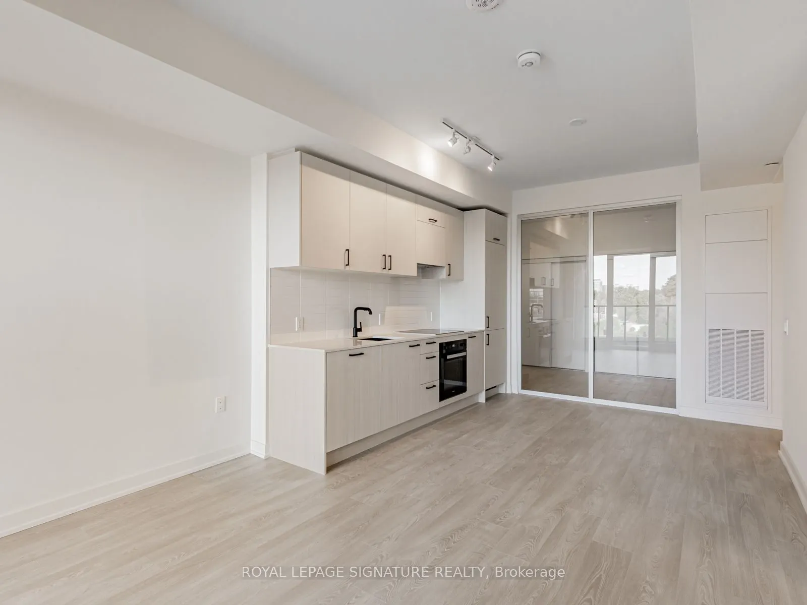 1 Kyle Lowry Road, #513