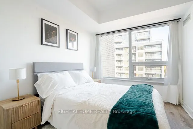 701 Sheppard Avenue W, #512