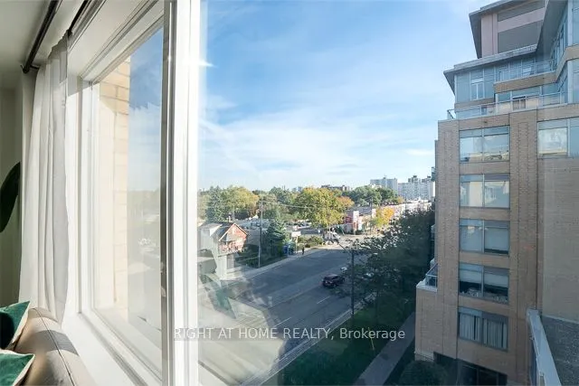 701 Sheppard Avenue W, #512
