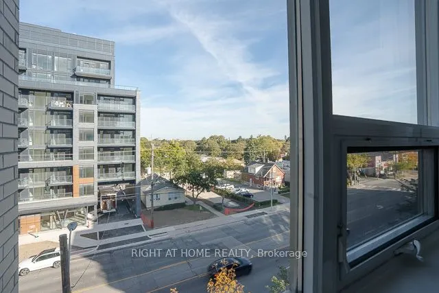 701 Sheppard Avenue W, #512
