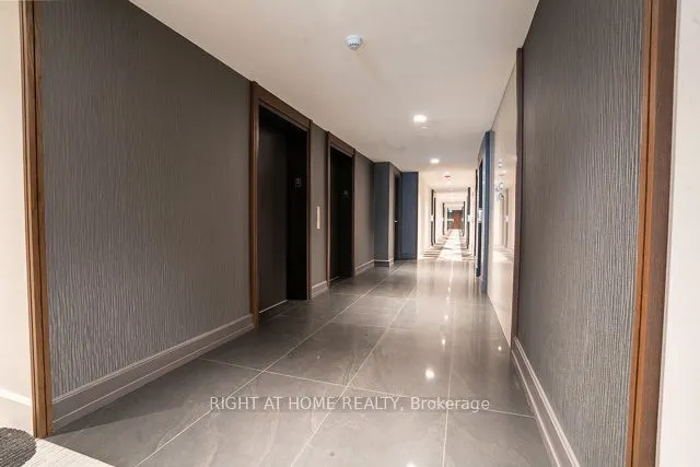 701 Sheppard Avenue W, #512