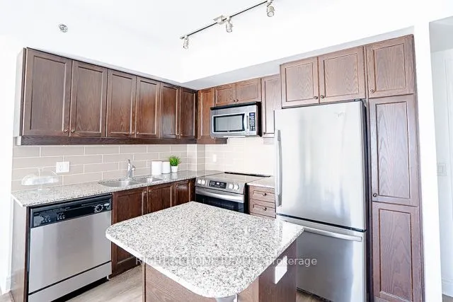 701 Sheppard Avenue W, #512
