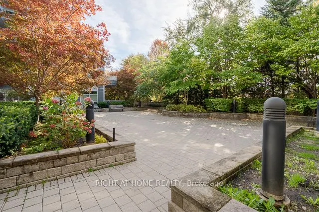 701 Sheppard Avenue W, #512