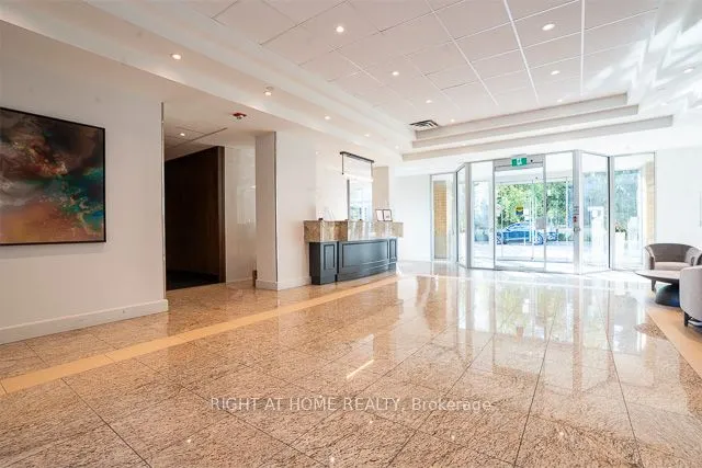 701 Sheppard Avenue W, #512
