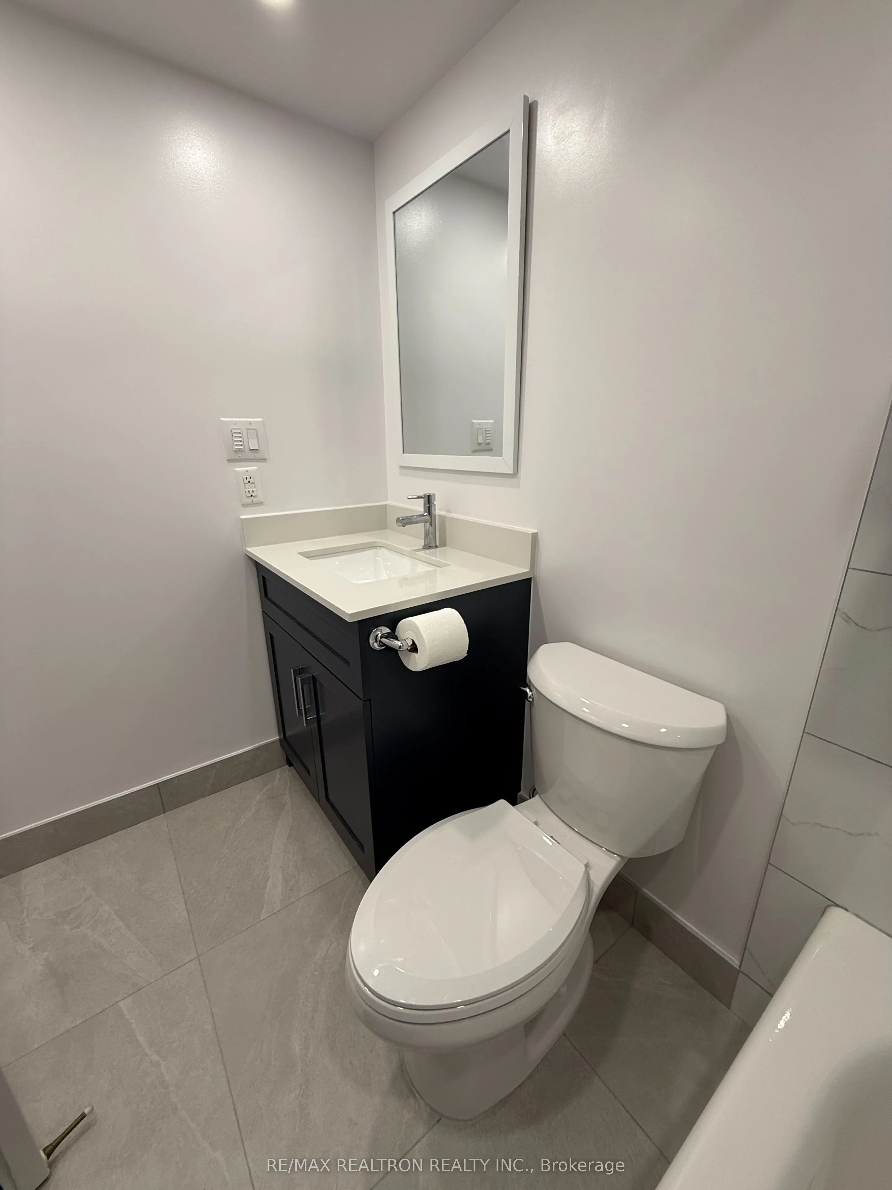 3 Pemberton Avenue, #306