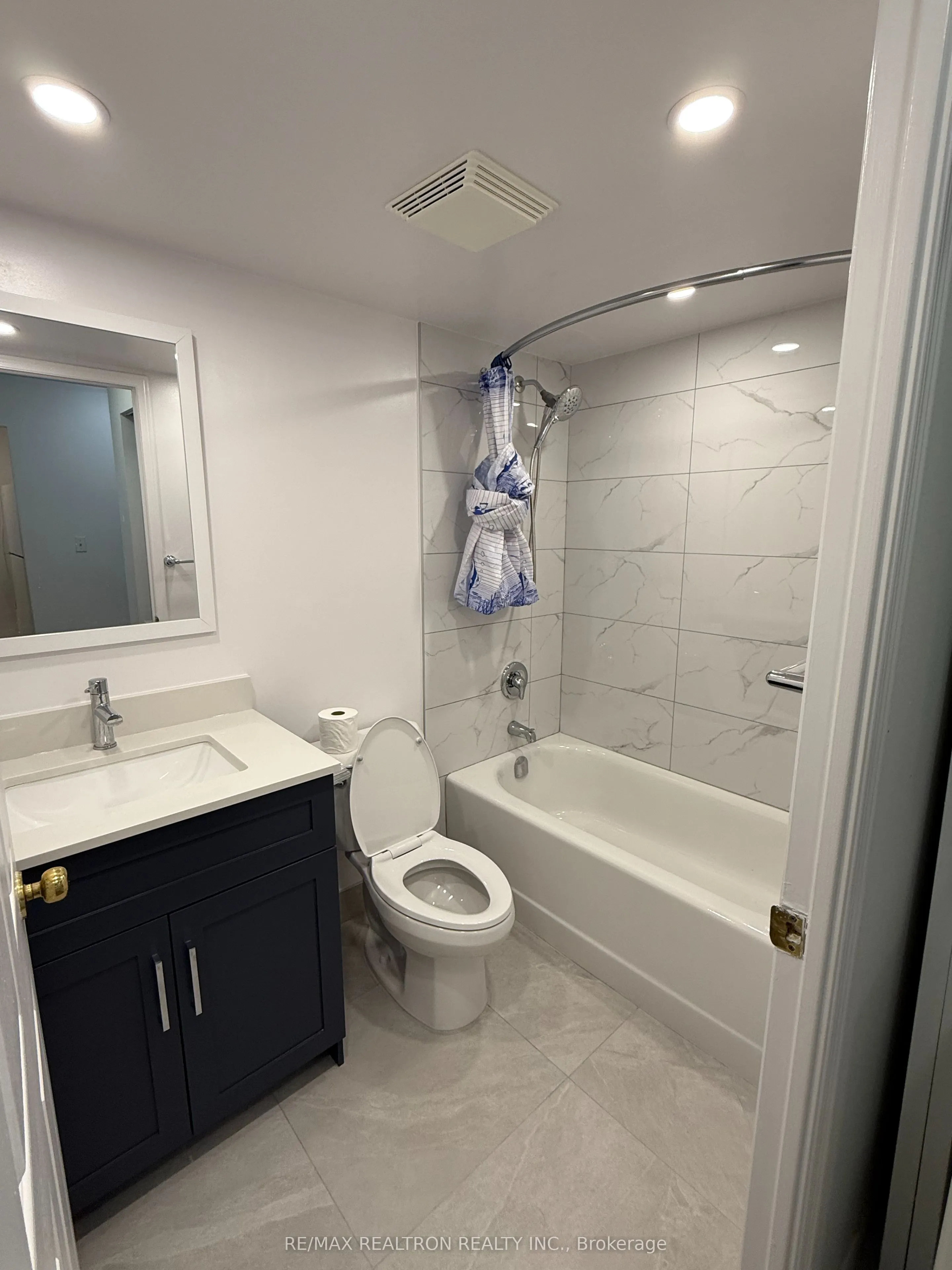 3 Pemberton Avenue, #306