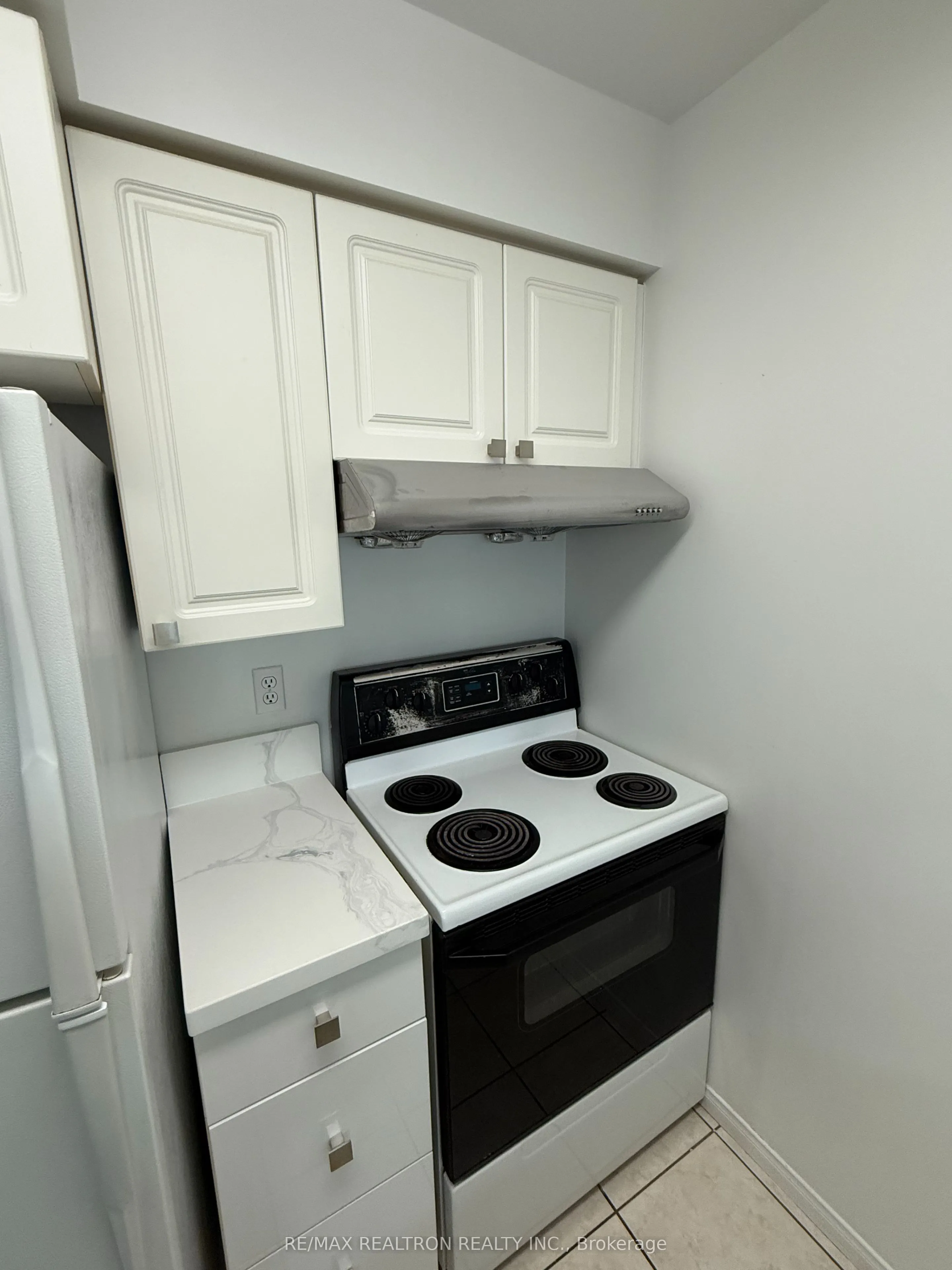 3 Pemberton Avenue, #306