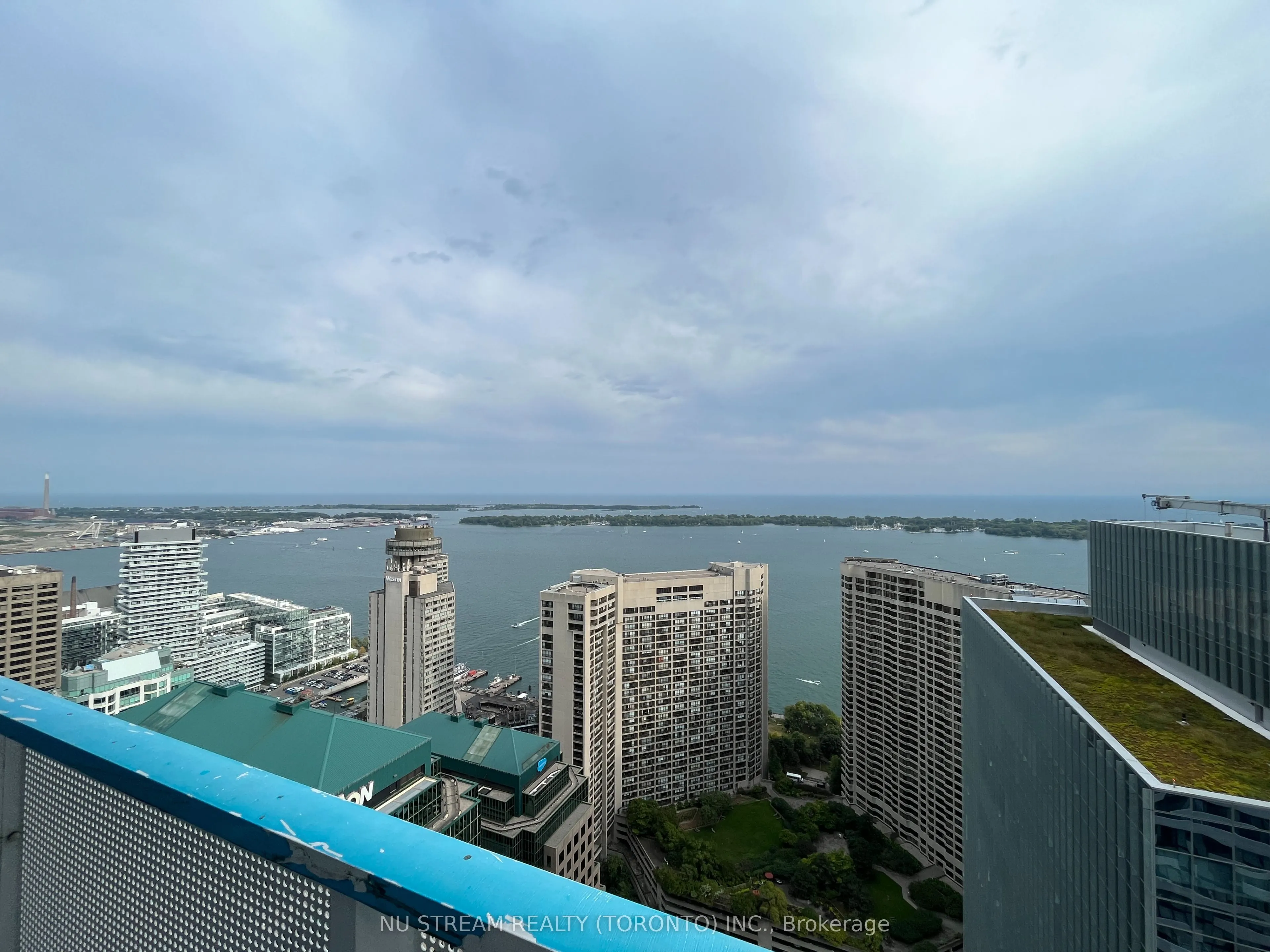 88 Harbour Street, #4709