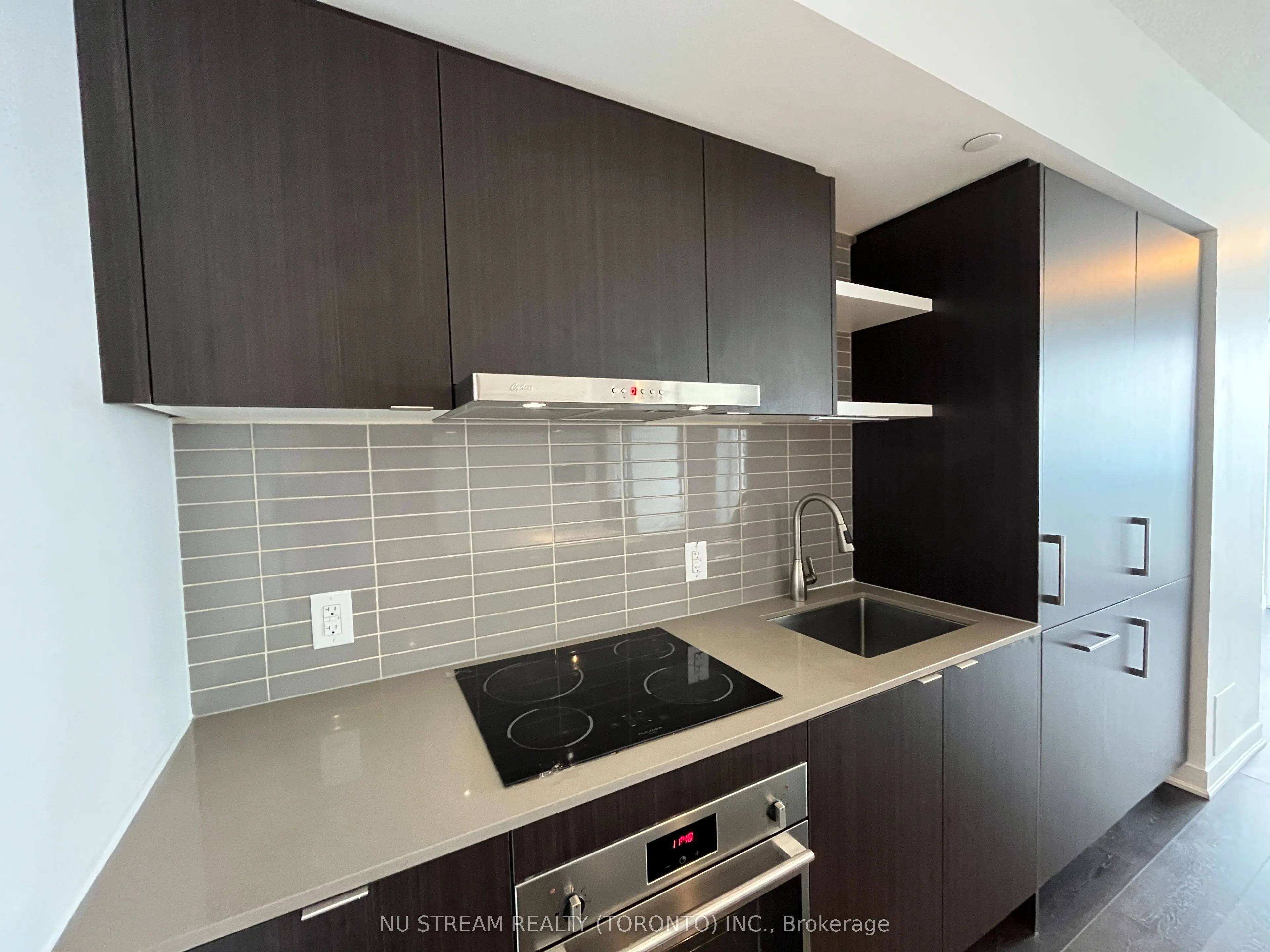 88 Harbour Street, #4709
