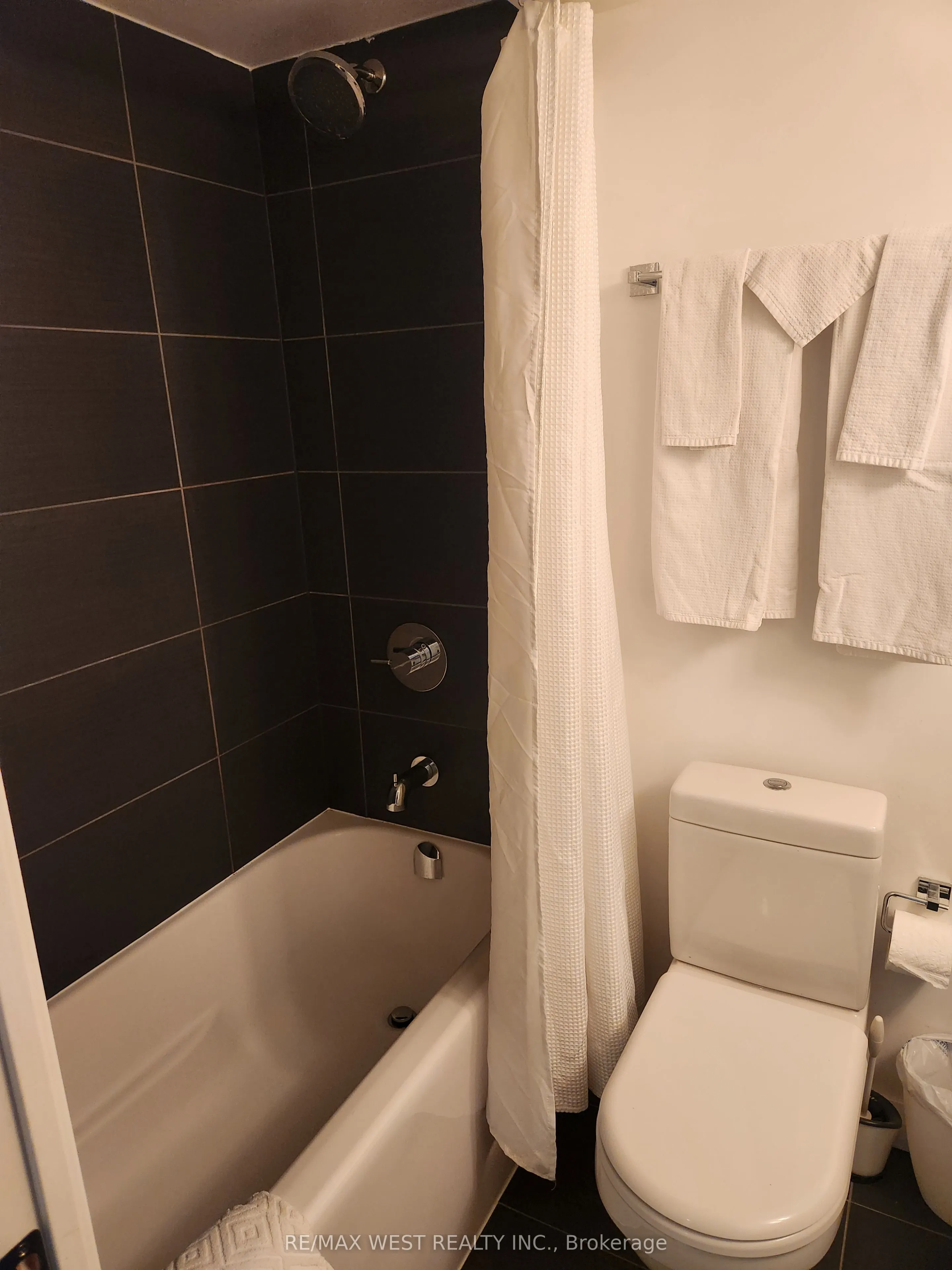 155 Yorkville Avenue, #1616