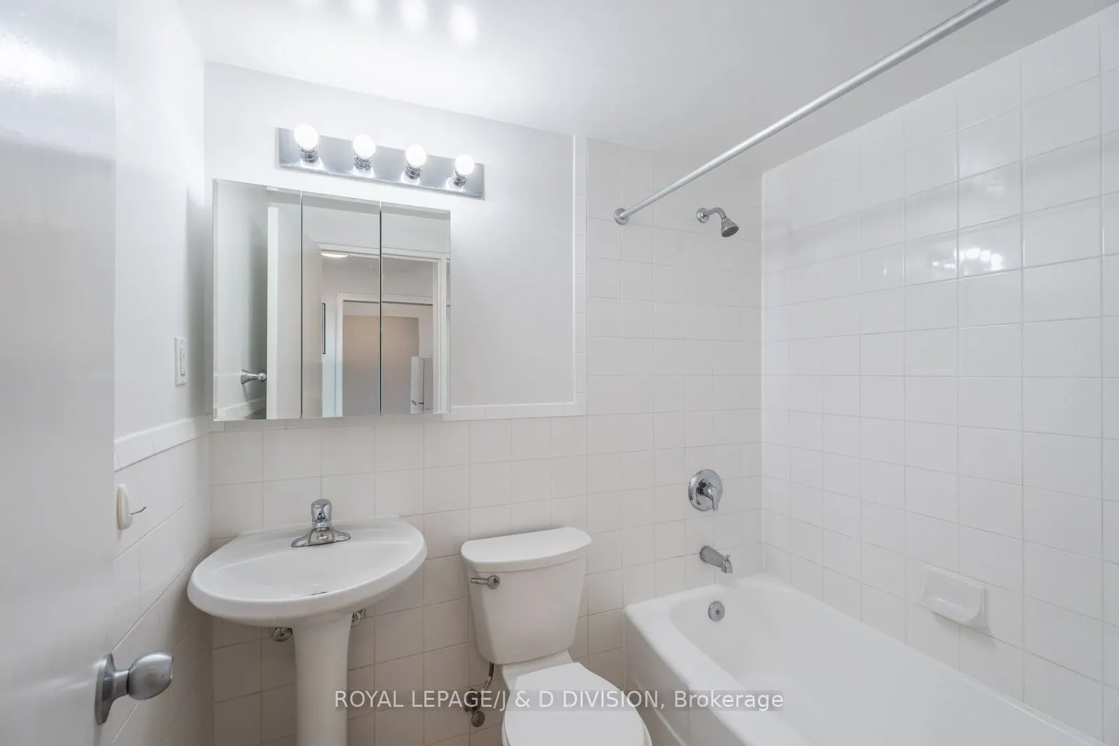494 Avenue Road, #107