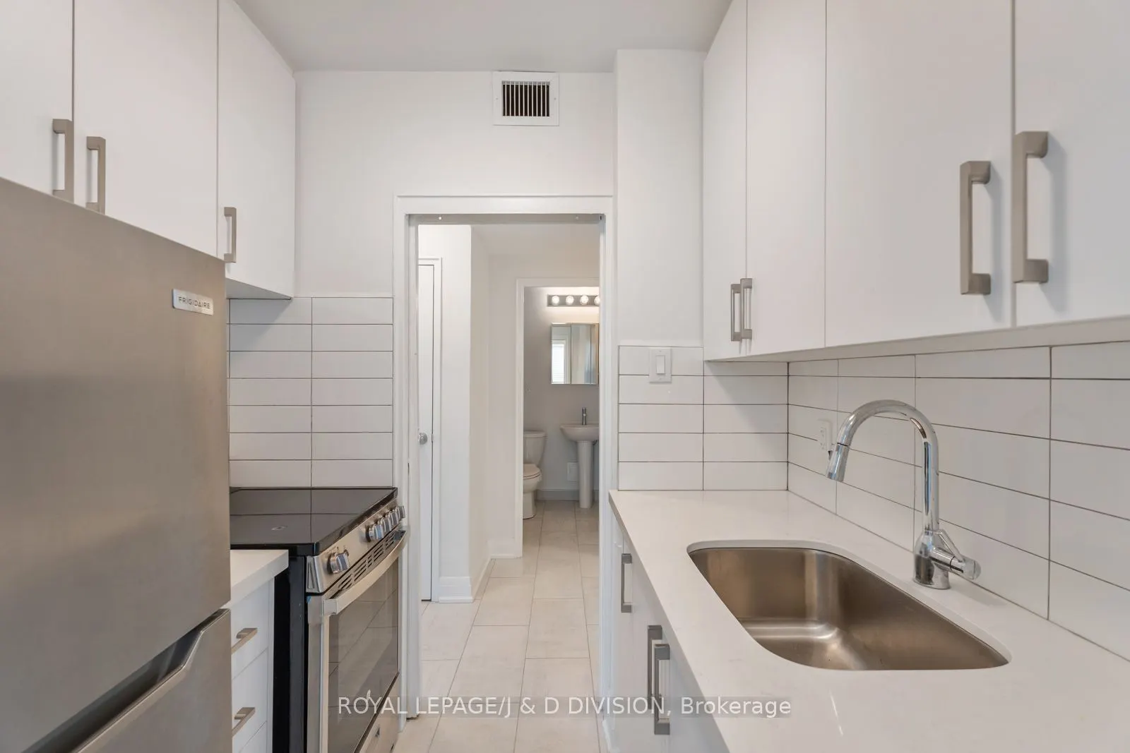 494 Avenue Road, #10