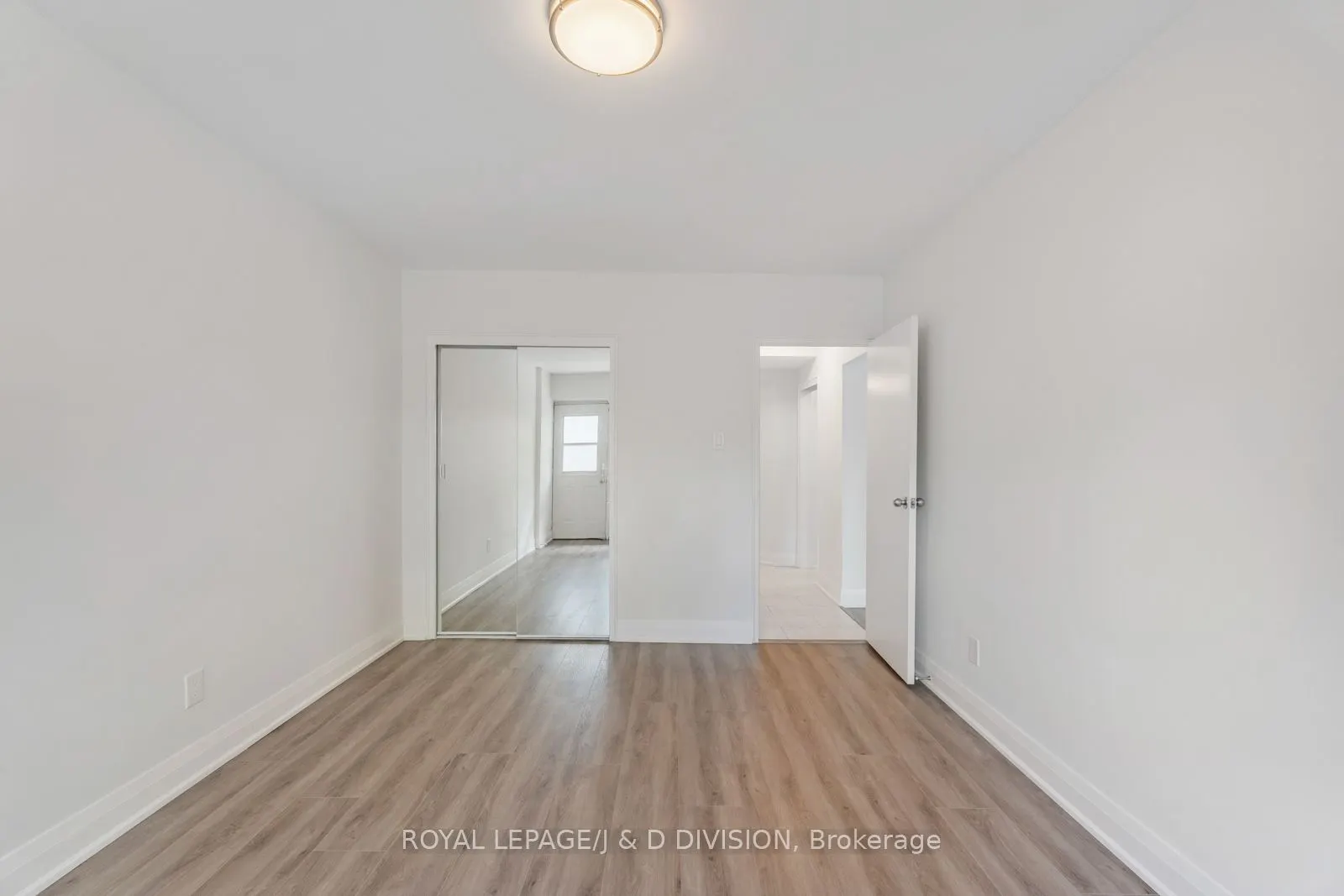 494 Avenue Road, #10