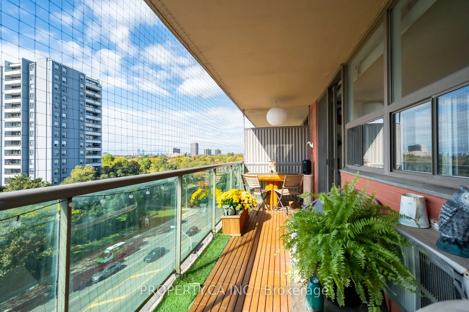 5949 Yonge Street, #806