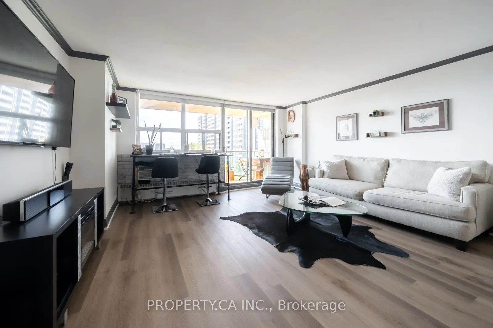 5949 Yonge Street, #806
