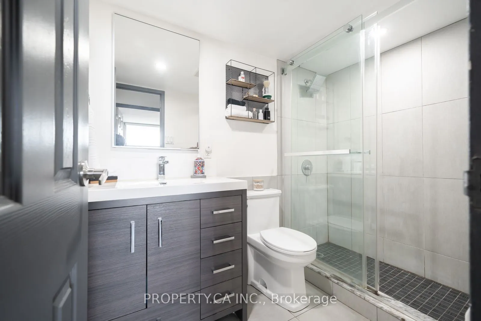 5949 Yonge Street, #806
