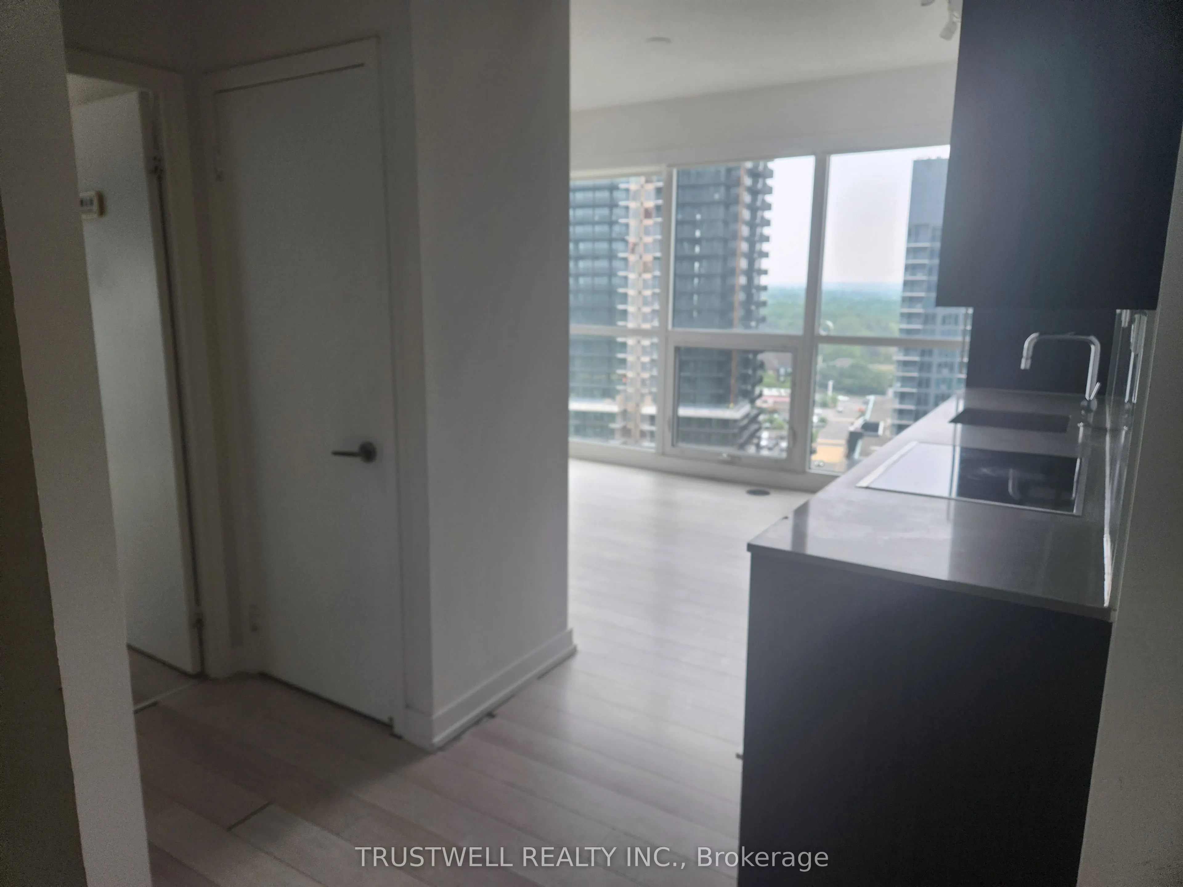 115 Mcmahon Drive, #1803