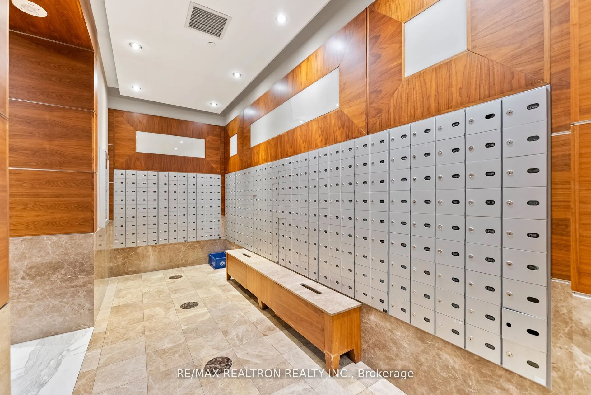 763 Bay Street, #4609
